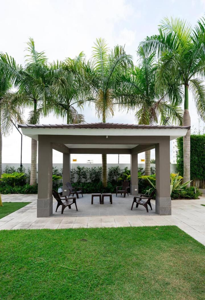 Three-Bedroom Premium Apartment with Balcony photo 3