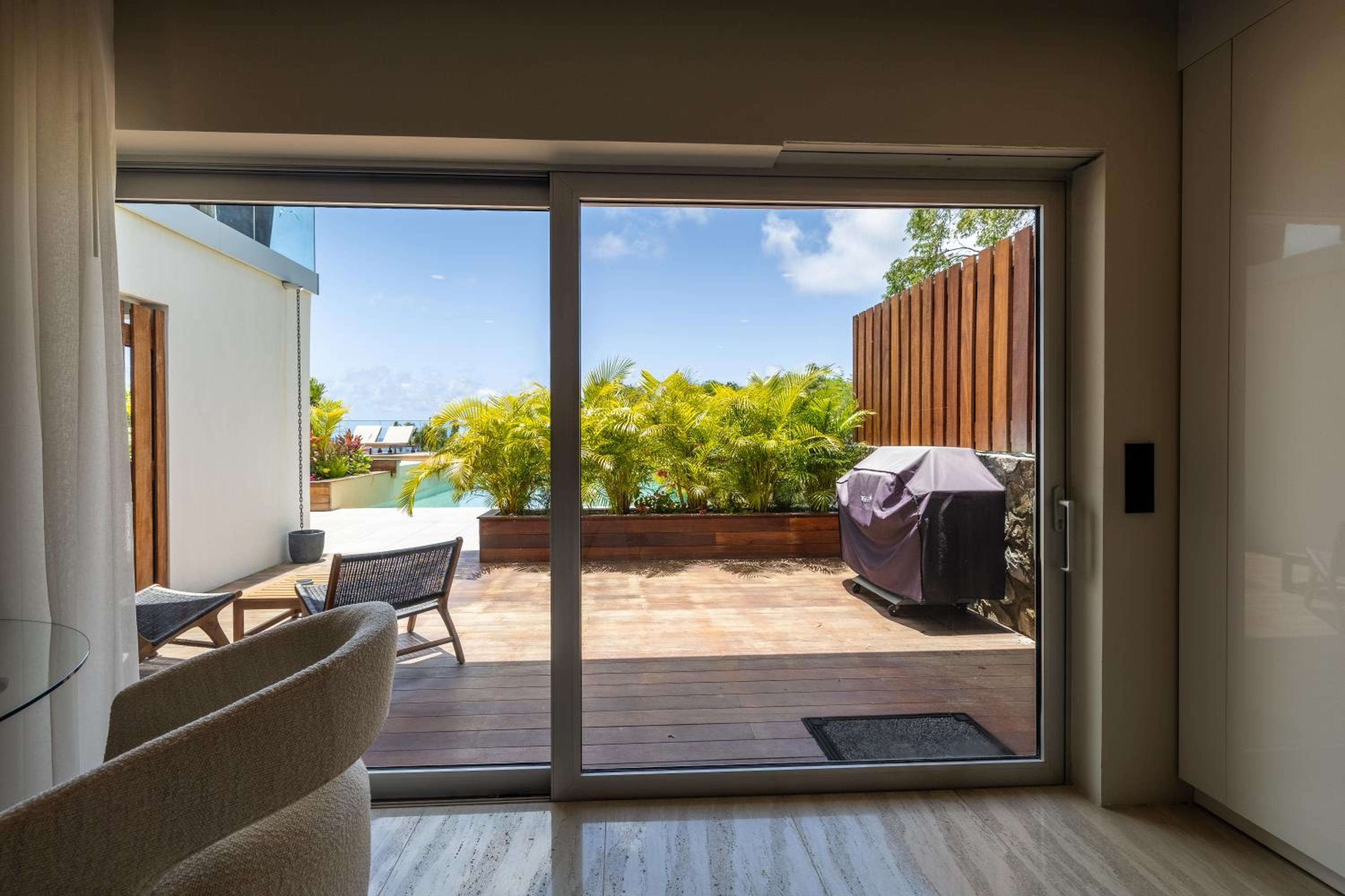 Studio Apartment with Balcony