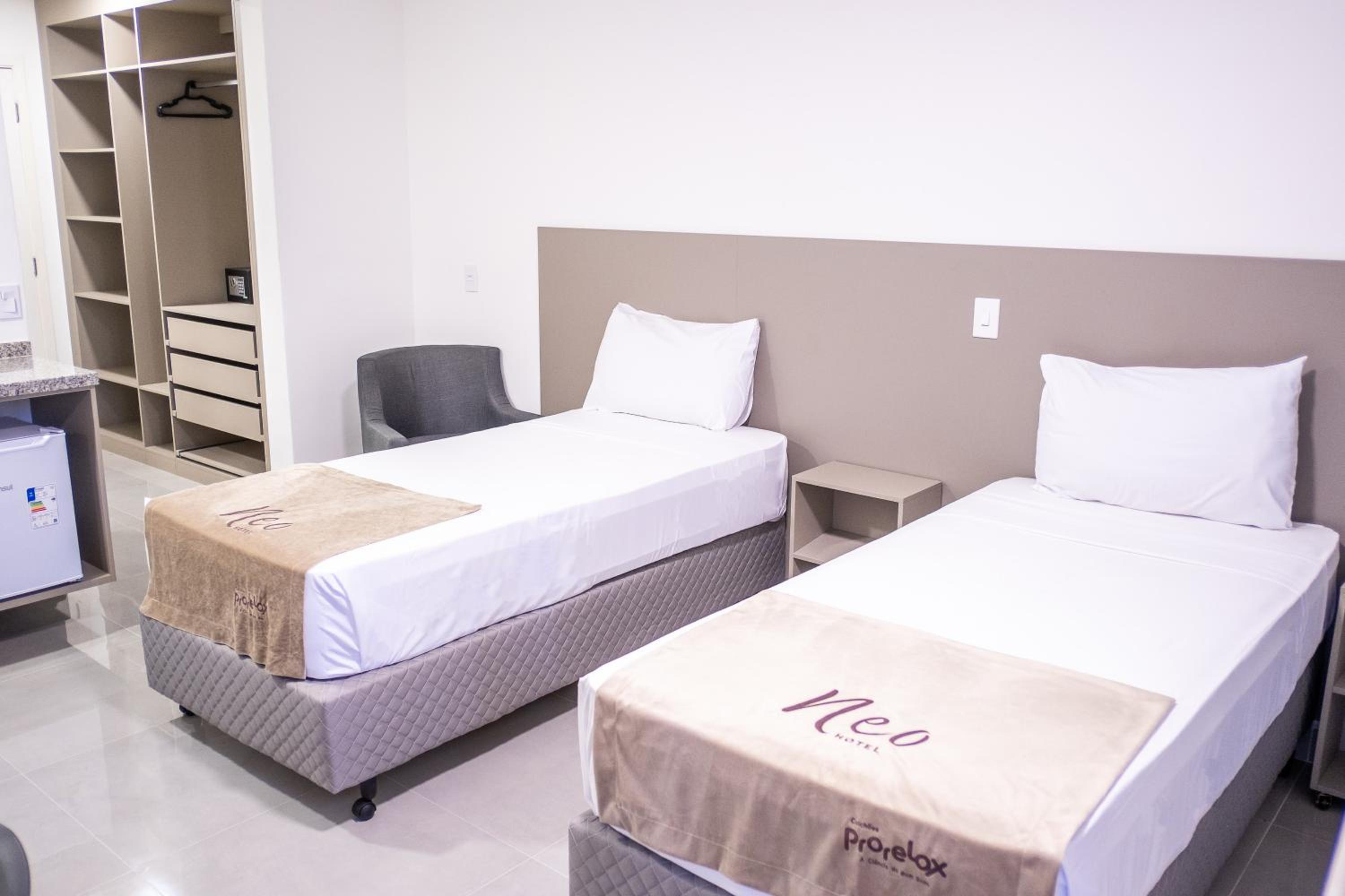 Standard Twin Room