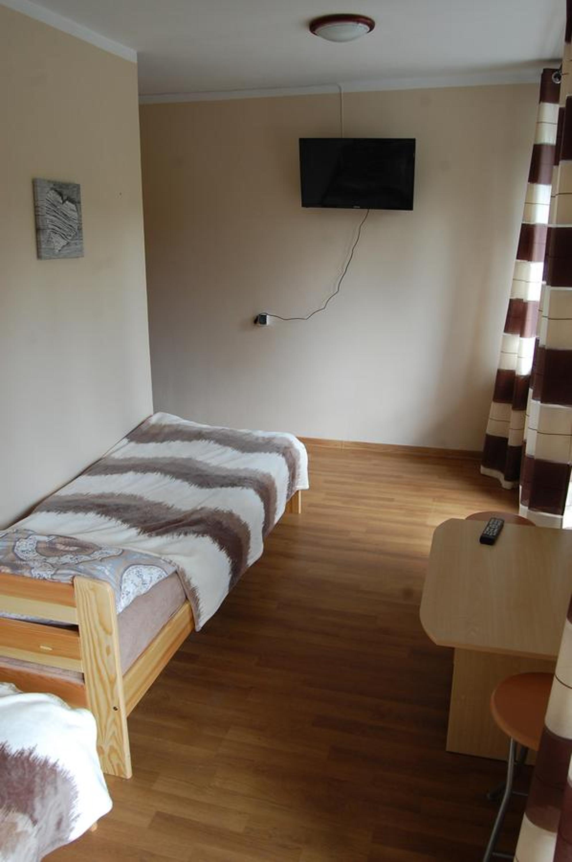 Twin Room with Balcony 1 - Photo 9