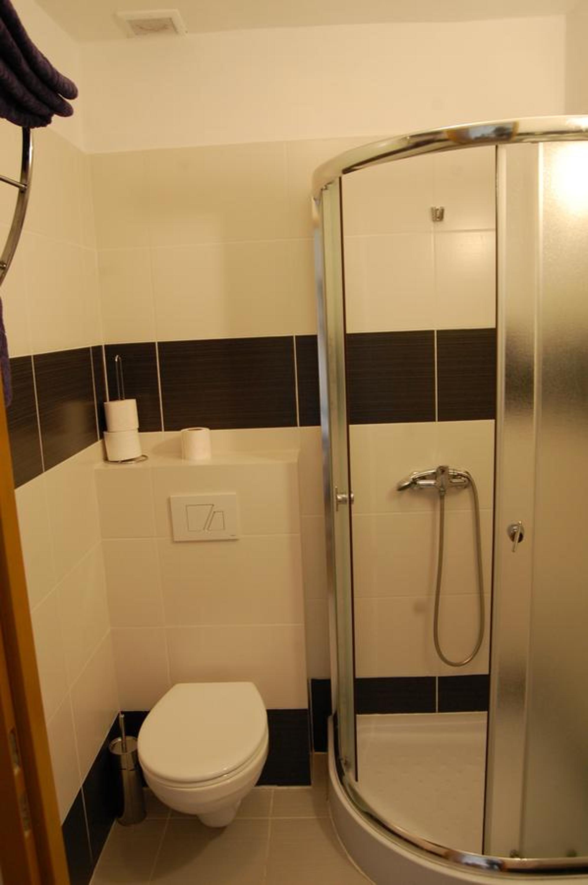 Double Room with Balcony 2 - Photo 8