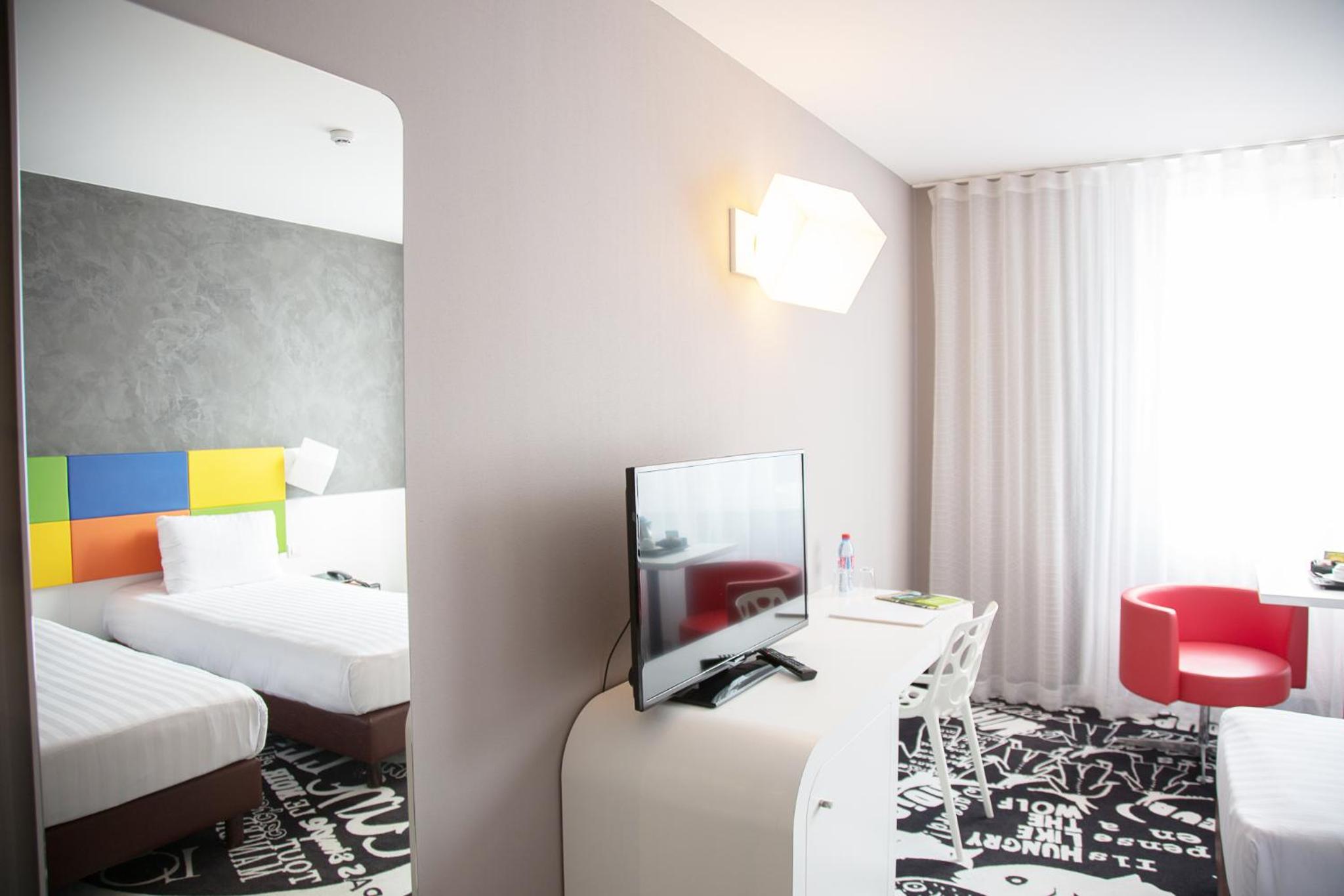 Twin Room - Photo 4