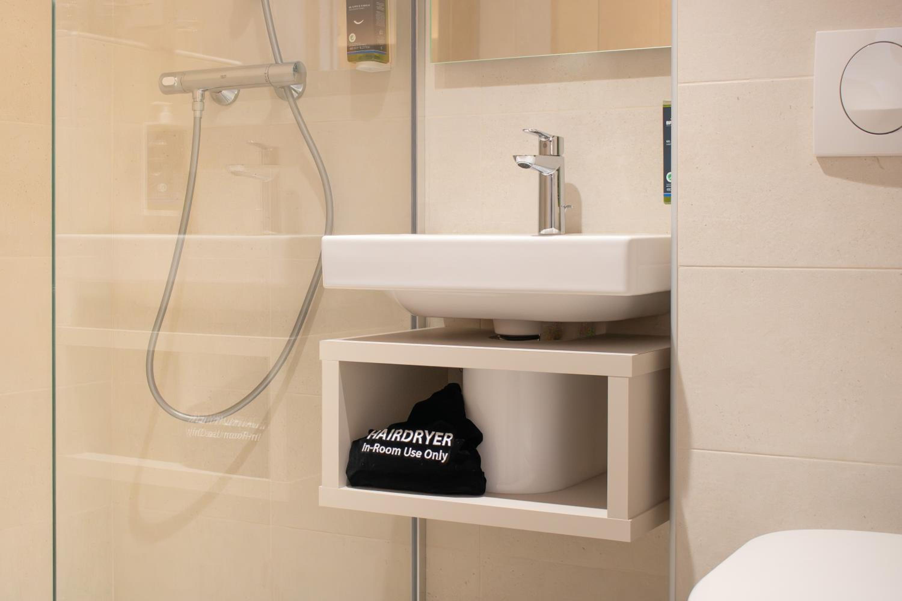 Superior Double Room - Photo 2