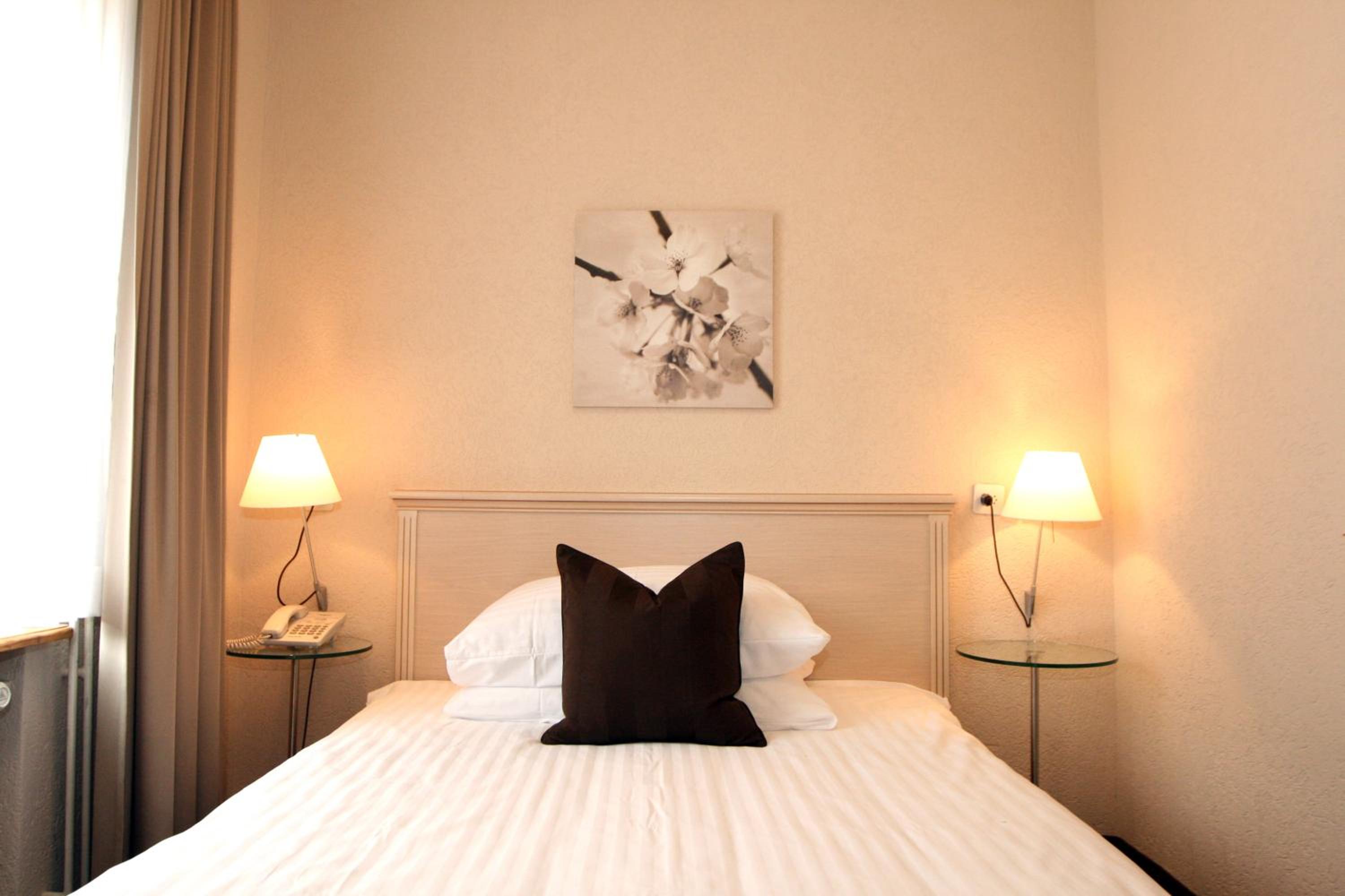 Single Room photo 3