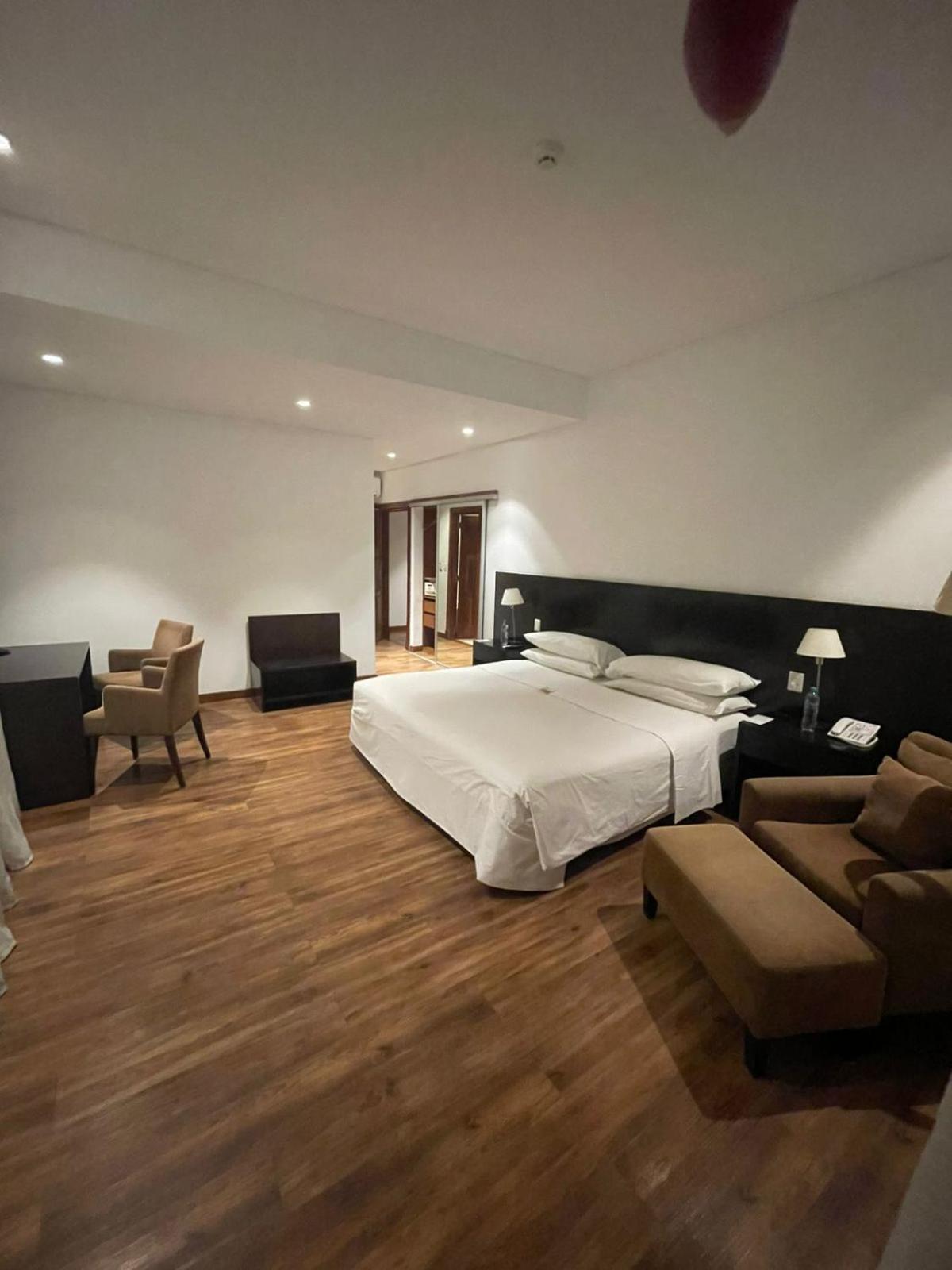 Double or Twin Room photo 2