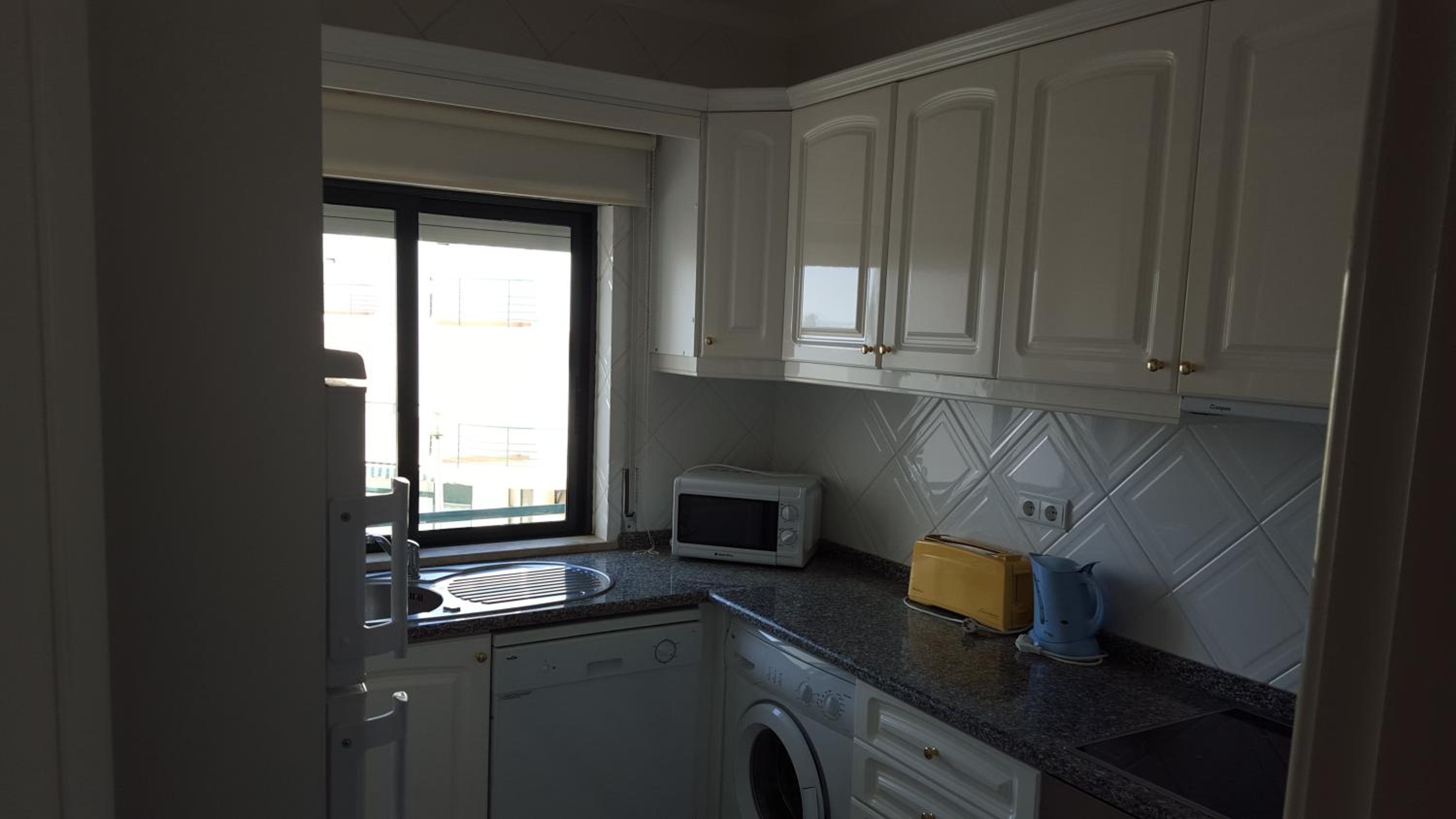 Two-Bedroom Apartment - Photo 7
