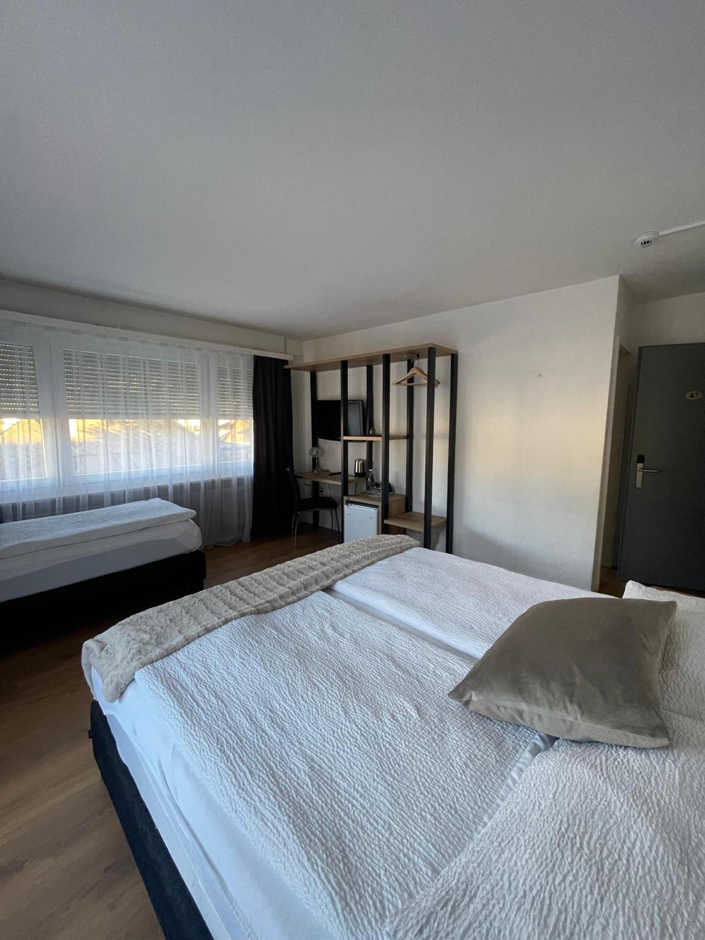 Superior Triple Room photo 3
