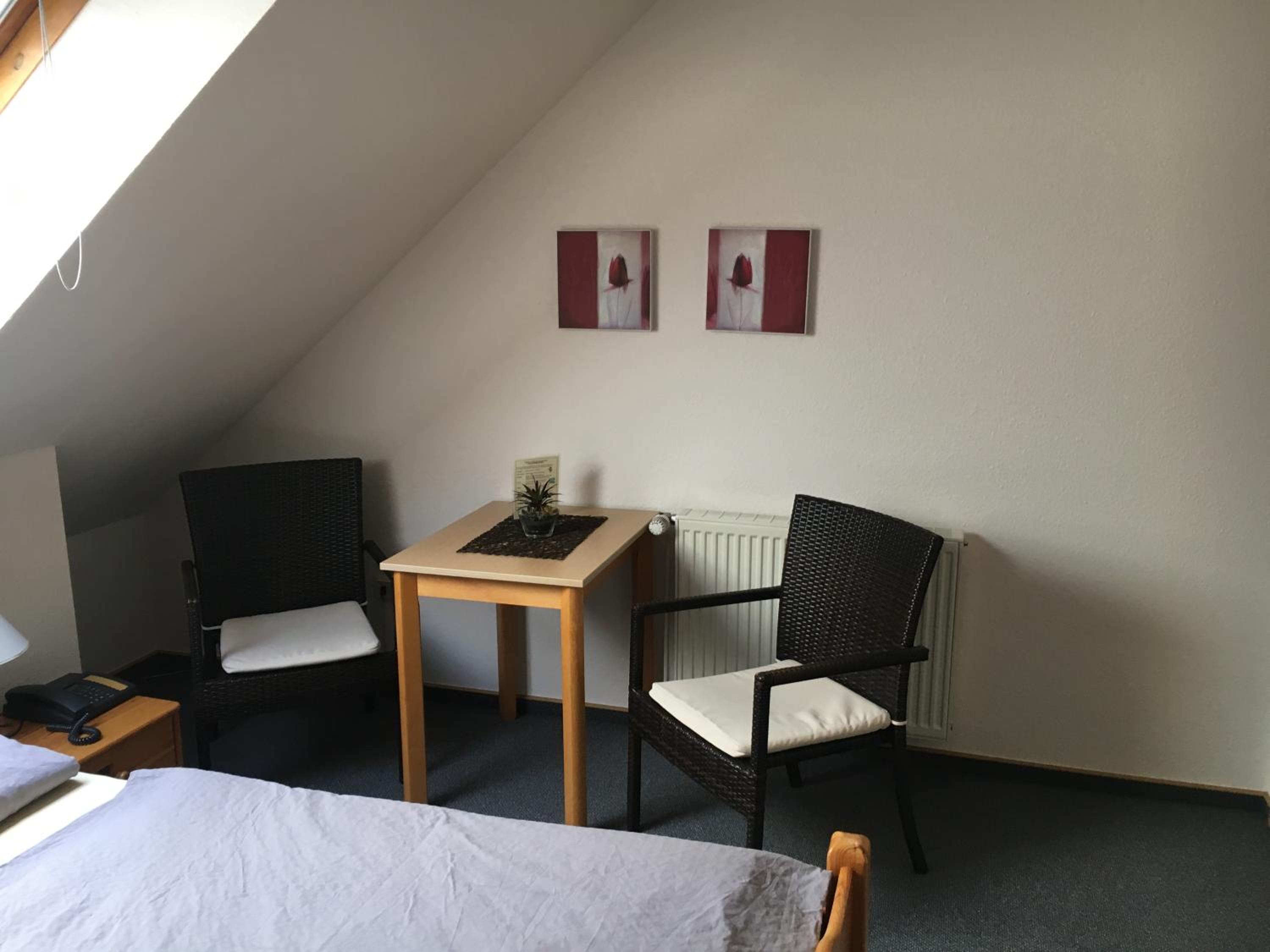 Budget Double Room photo 3