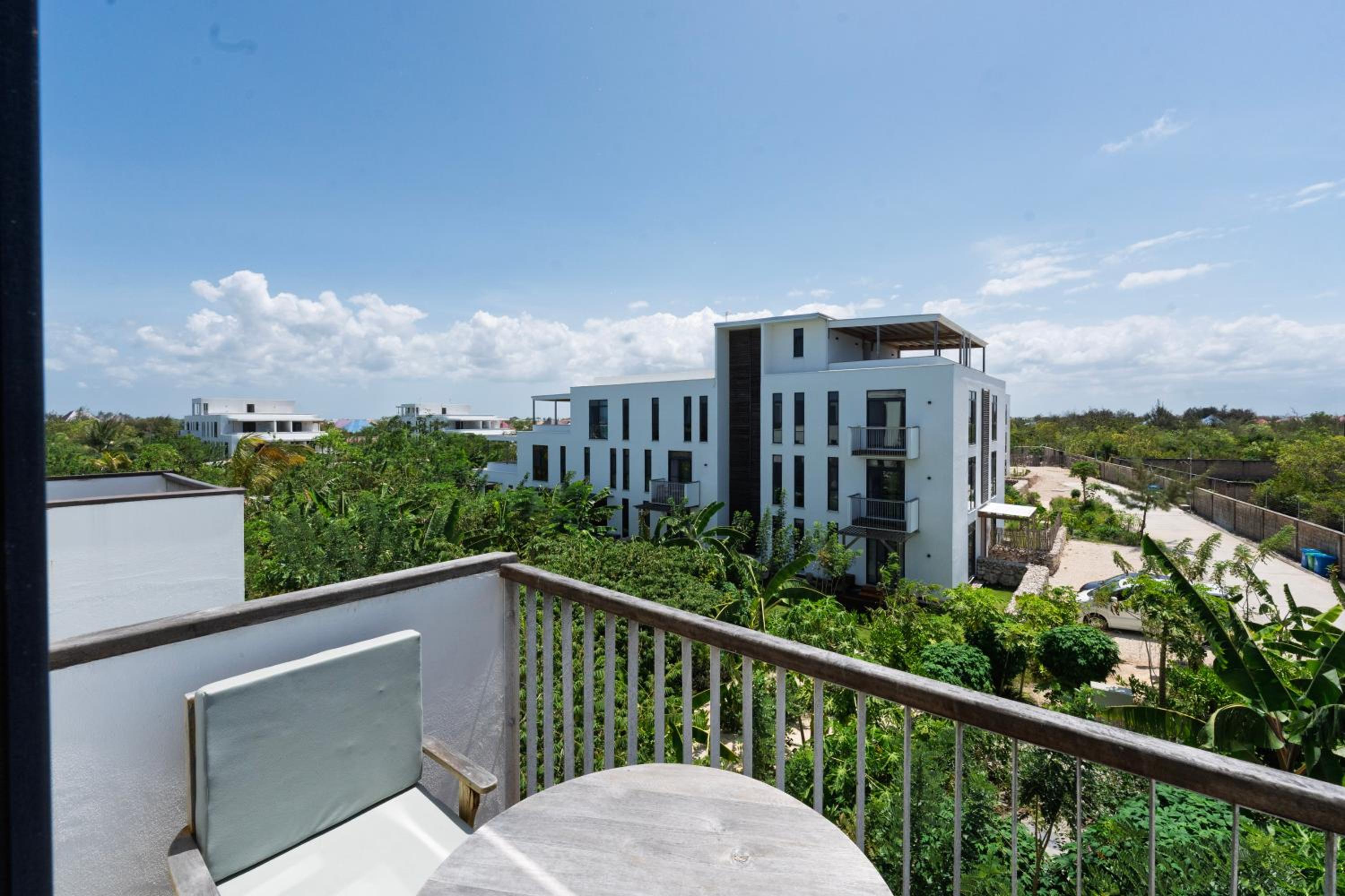 Studio with Balcony photo 3