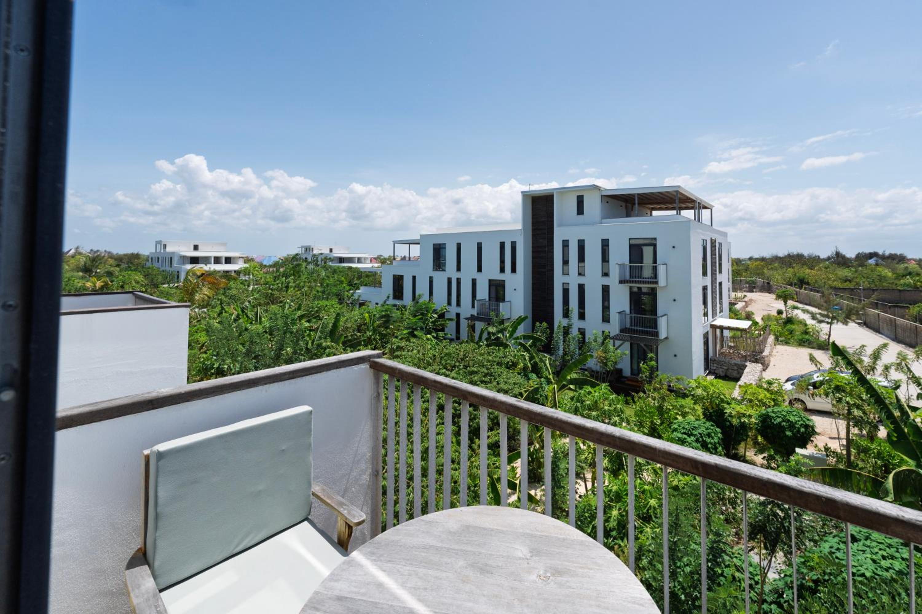 Studio with Balcony photo 2
