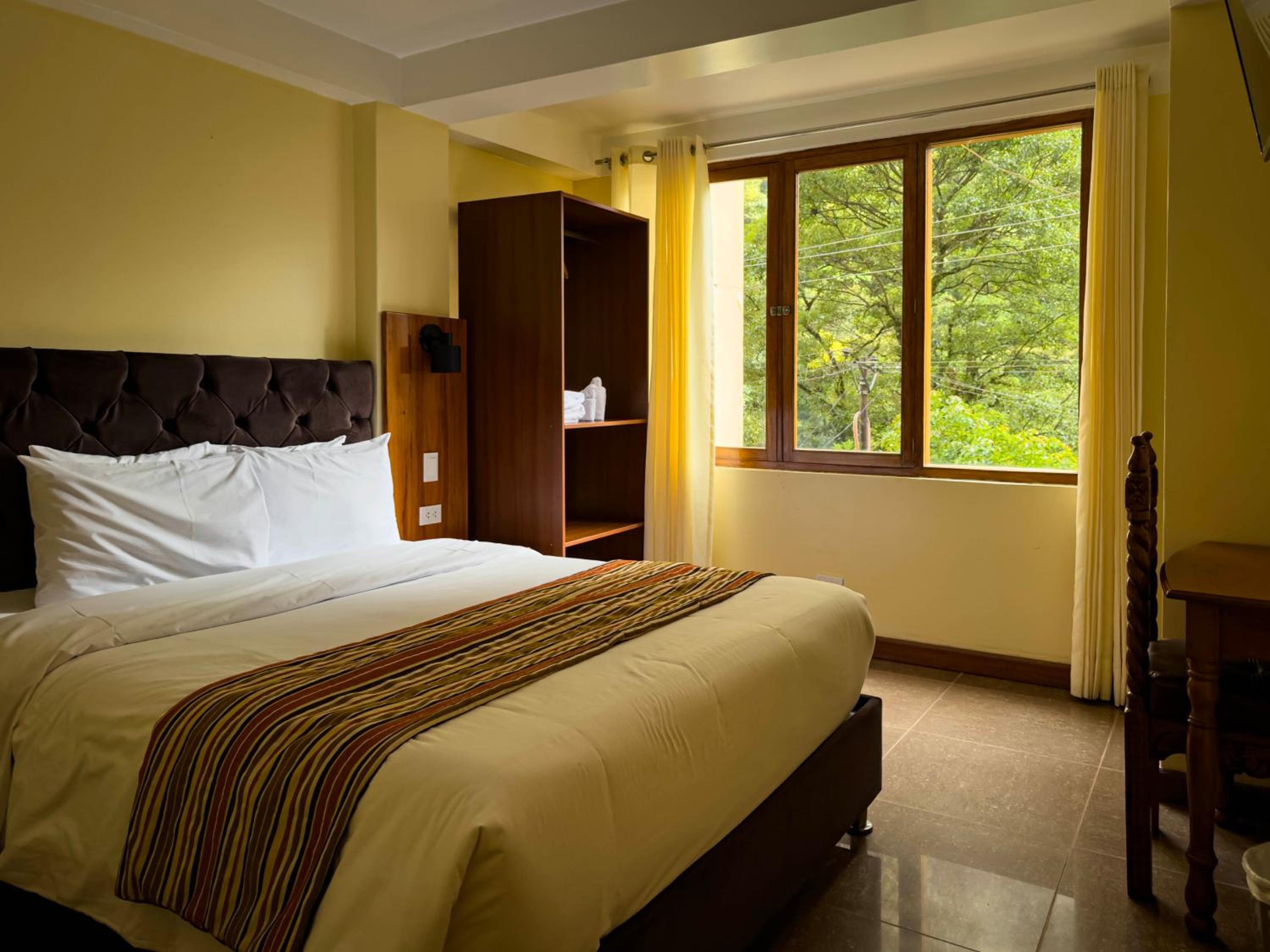 Superior Queen Room photo 2