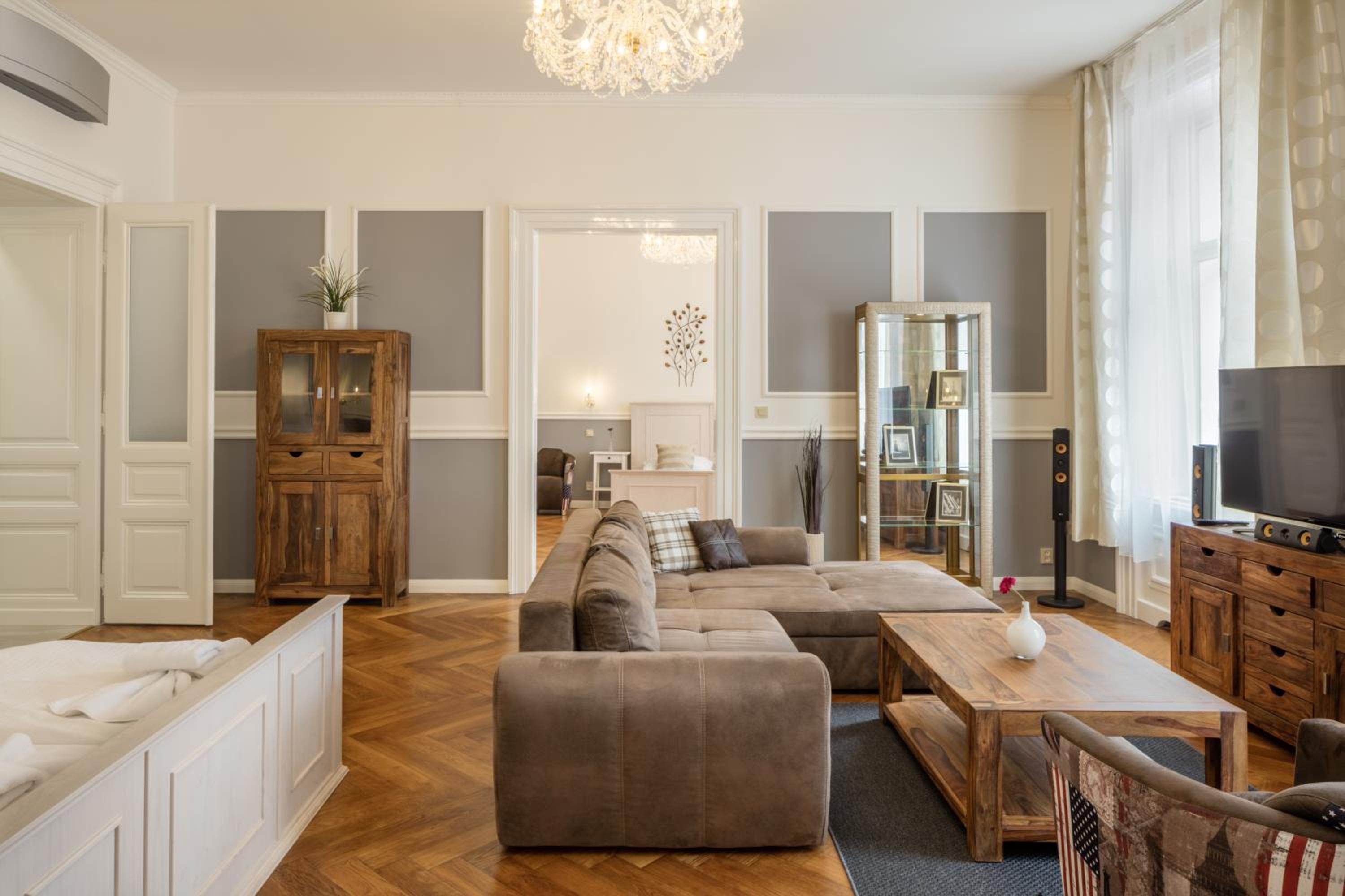 Superior Apartment
