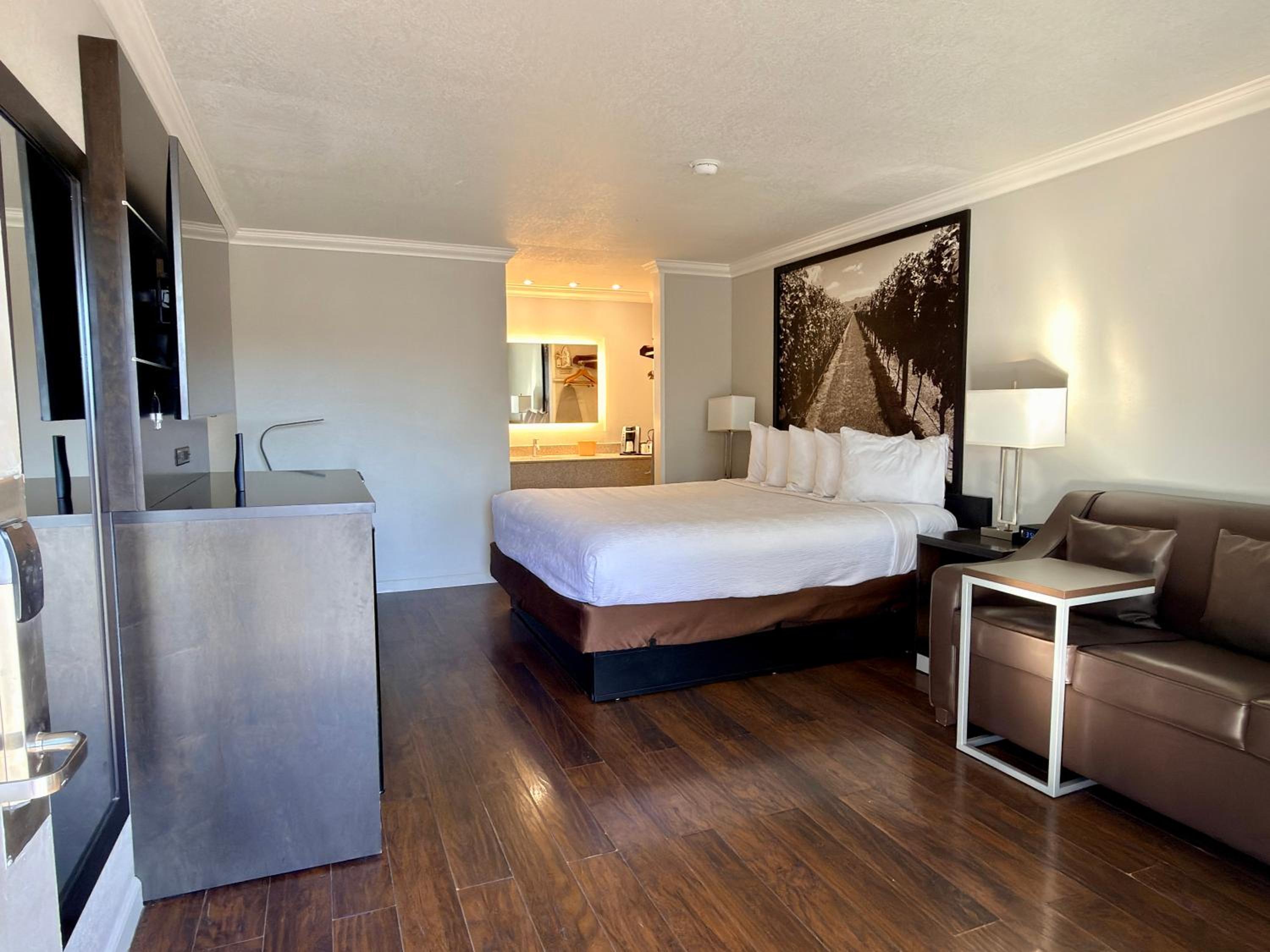 King Room - Disability Access photo 1