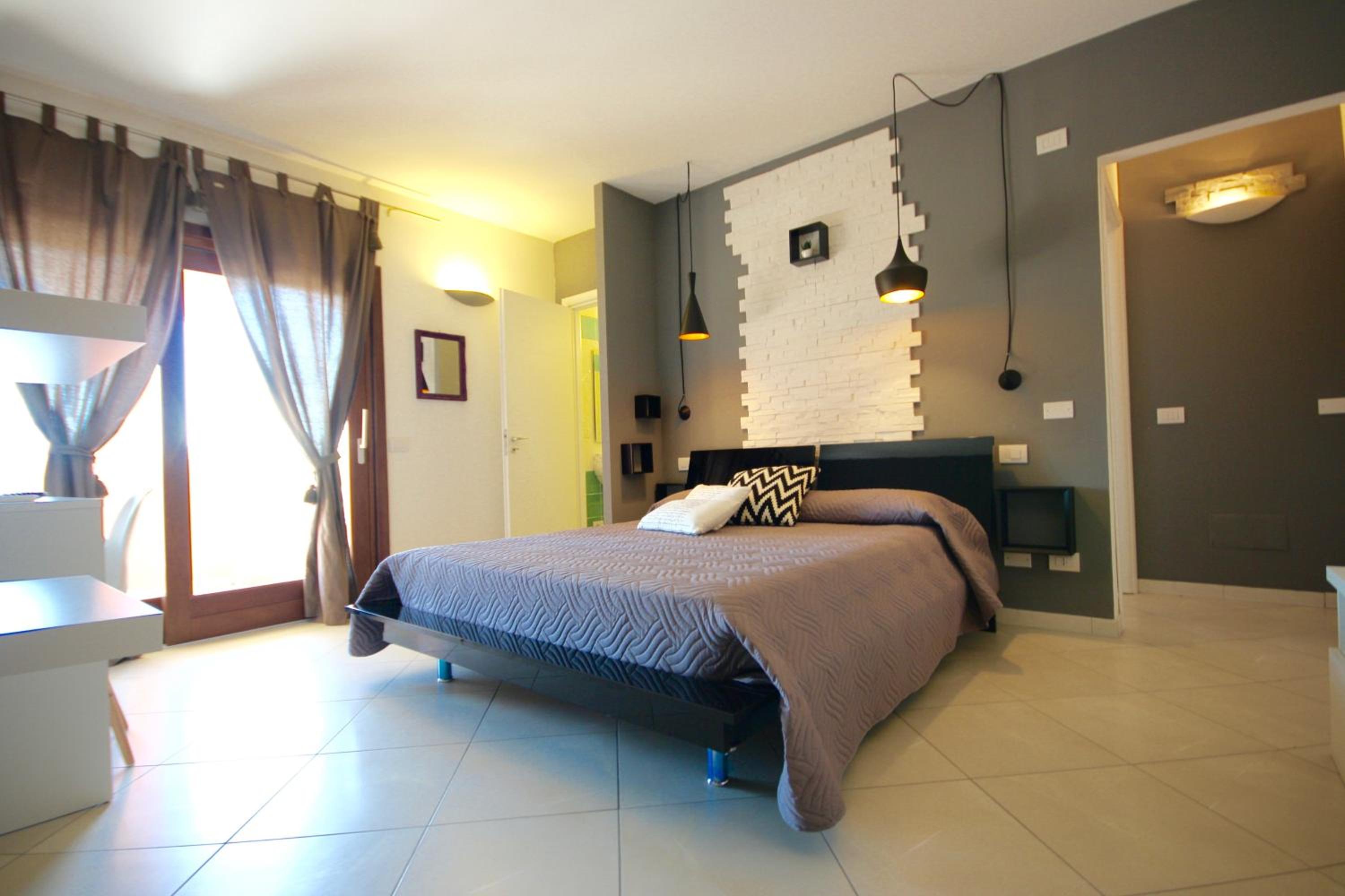 Double Room with Terrace or with Garden  photo 2