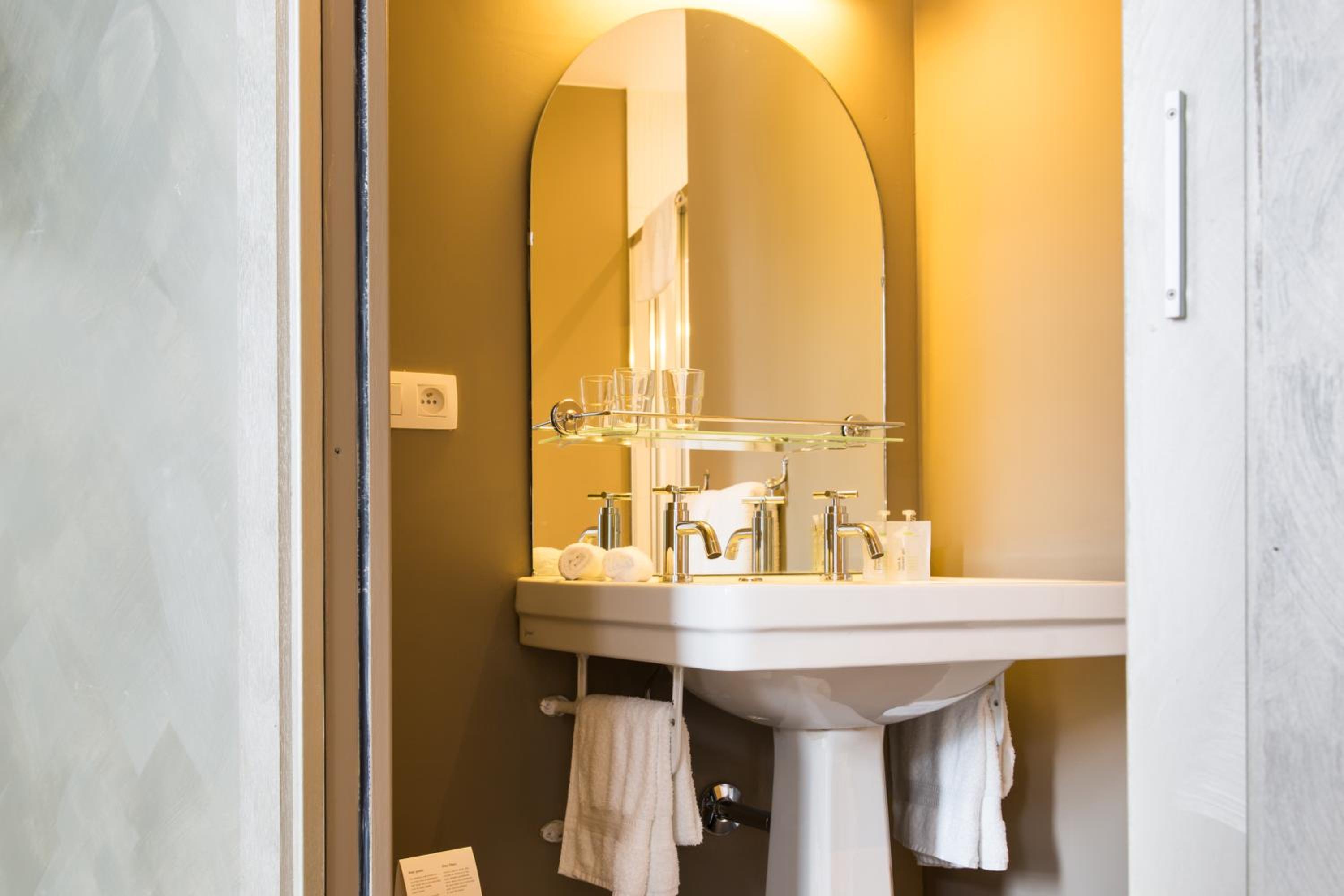 Double Room with Private Bathroom photo 3