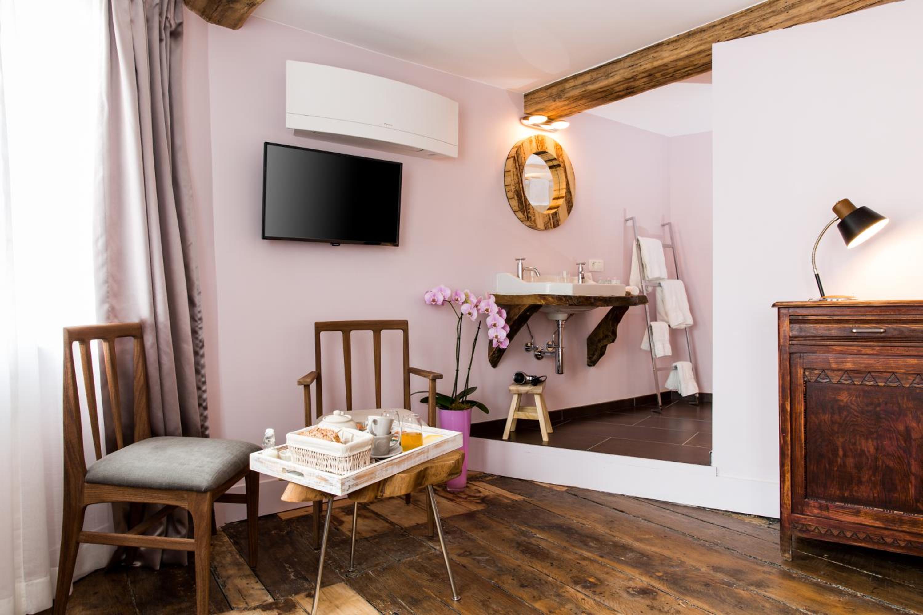 Double Room with Extra Bed photo 2