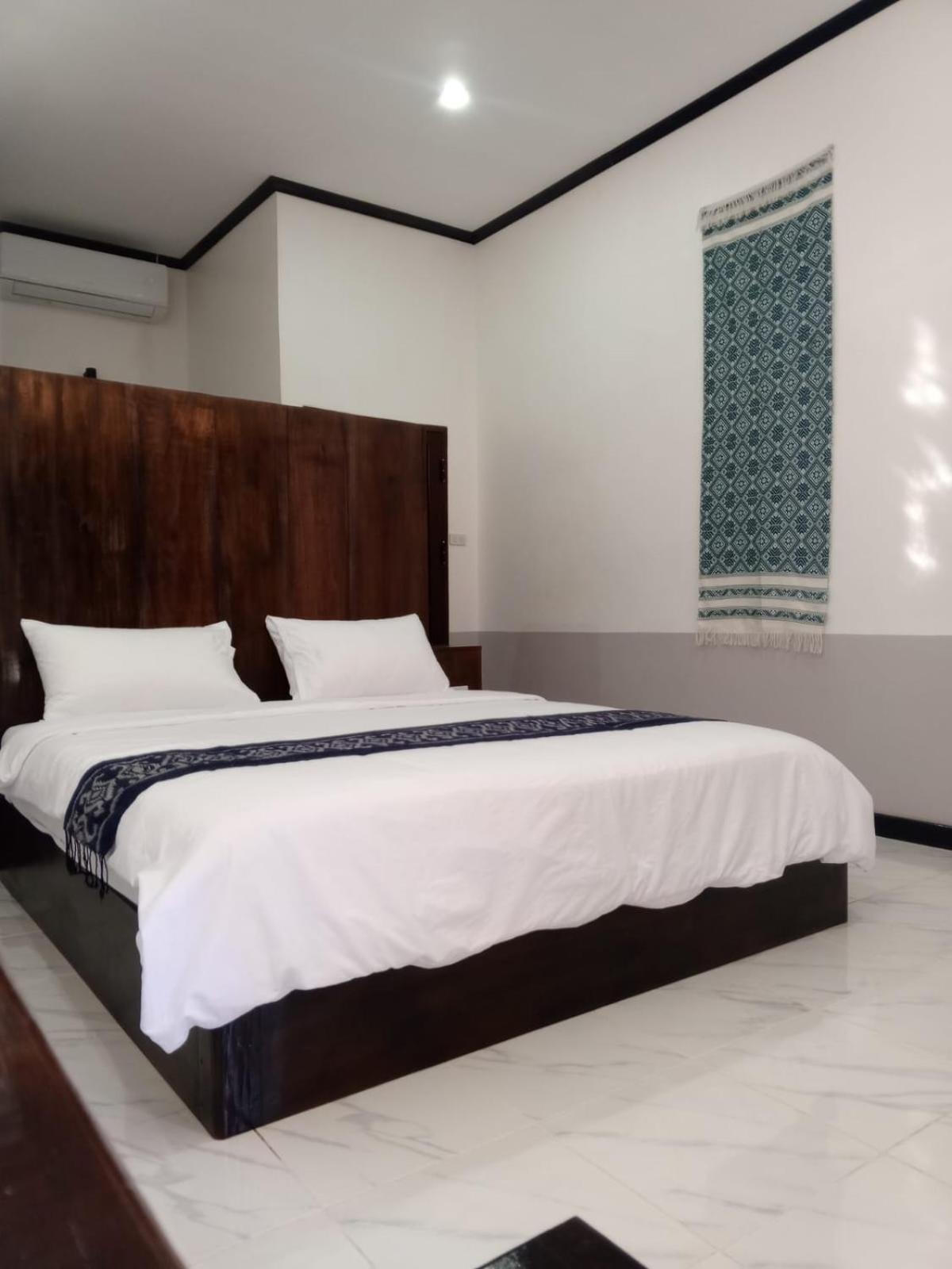 Deluxe Double or Twin Room with Mountain View