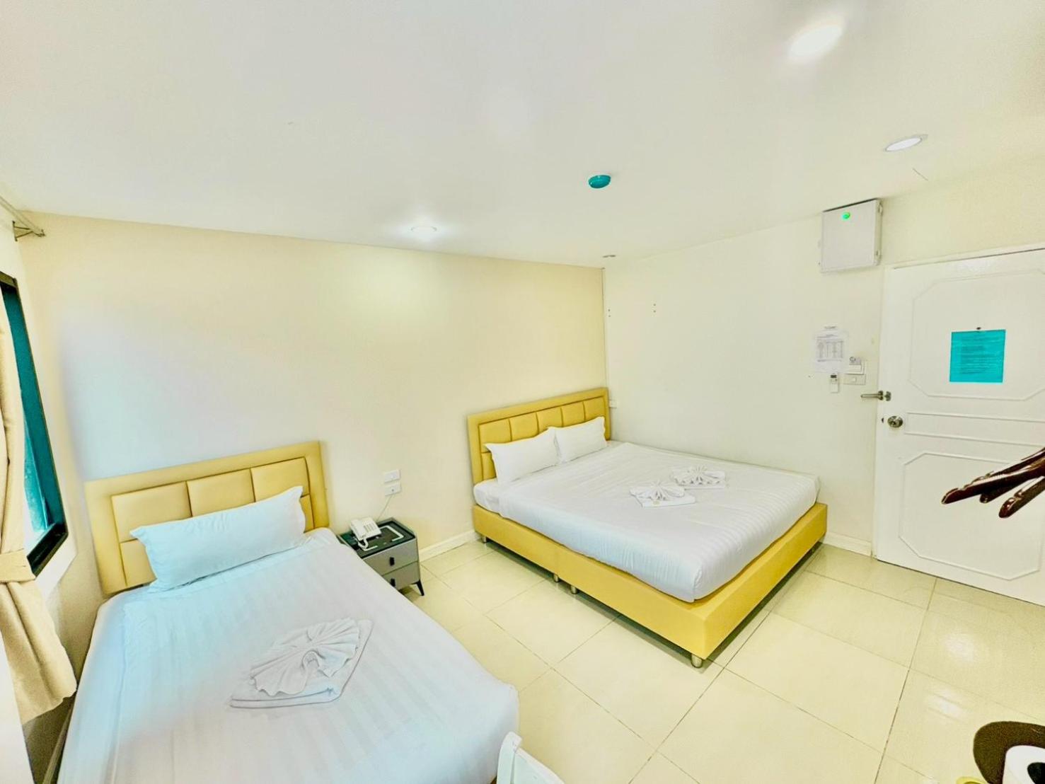 Standard Twin Room photo 1