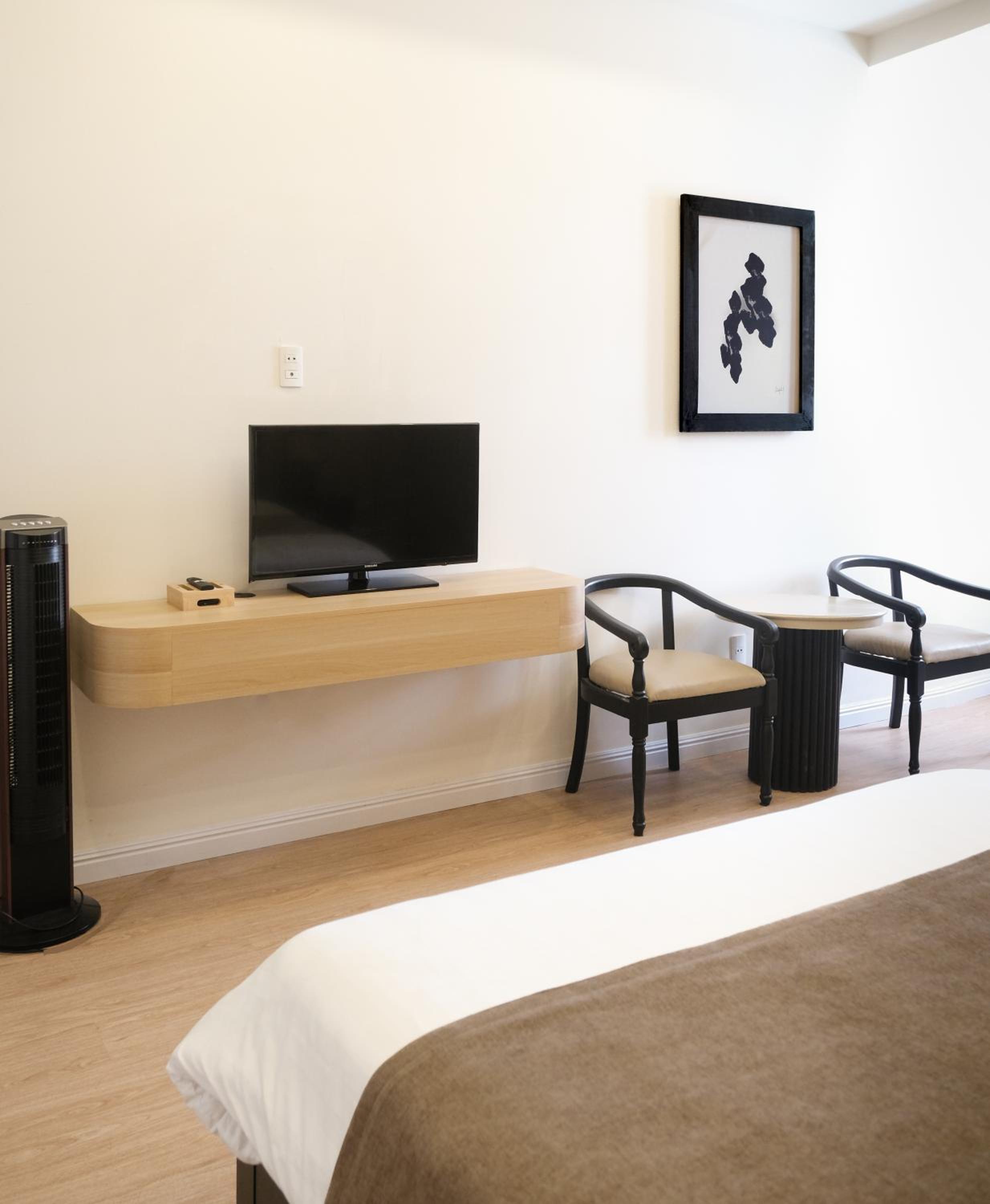 Queen Room photo 3