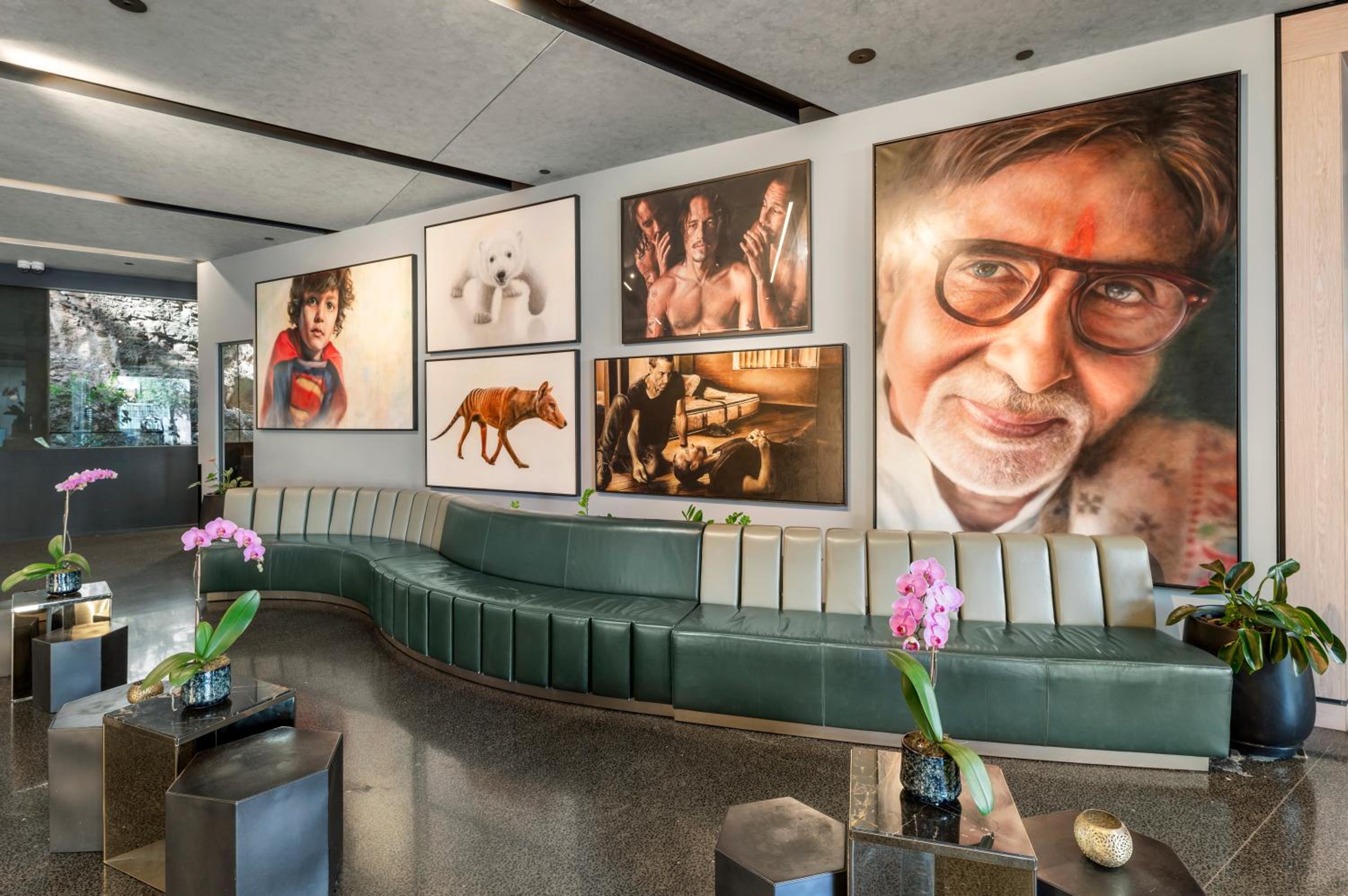 Family Room thumbnail 5
