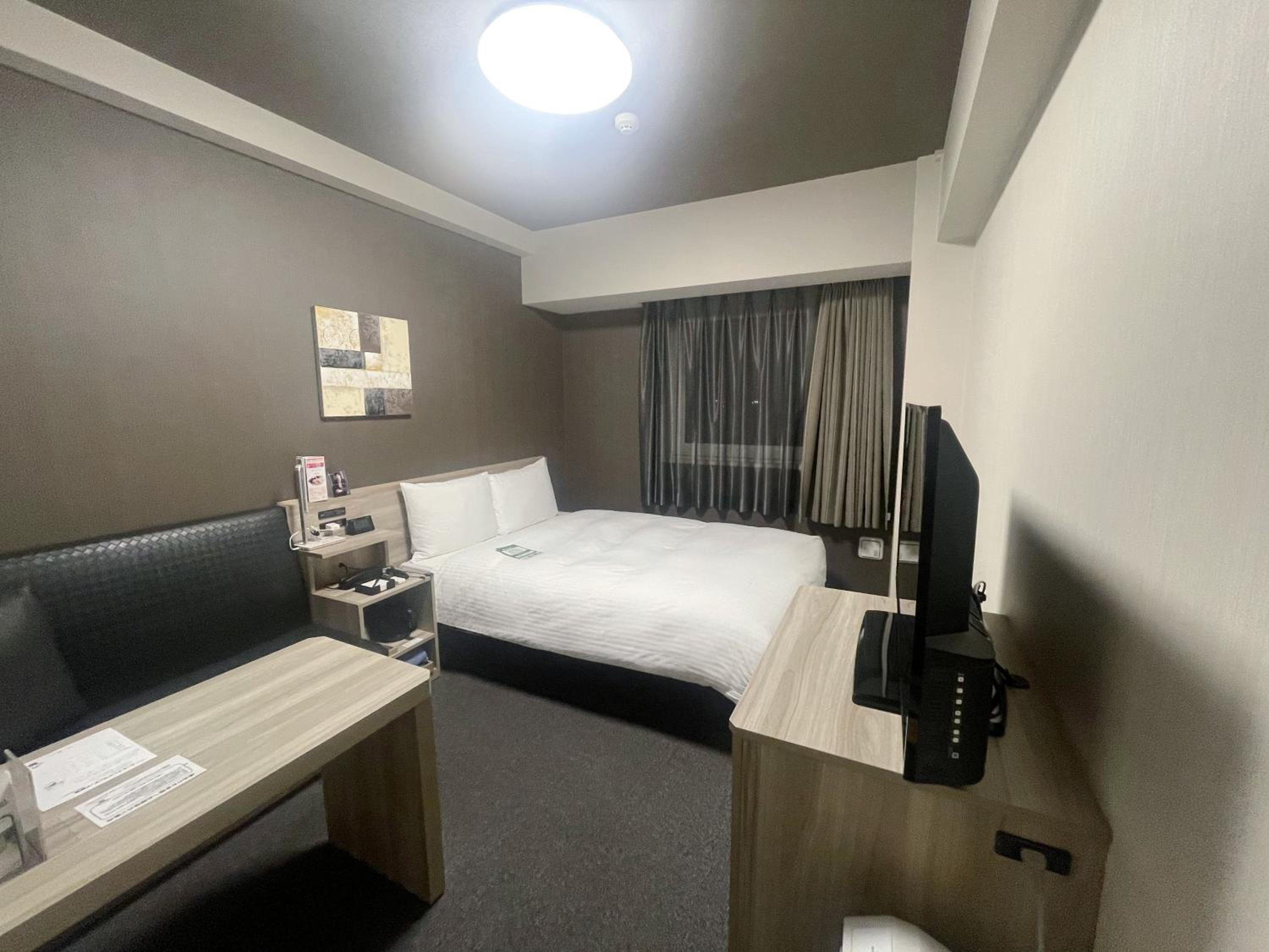 Comfort Double Room with Small Double Bed - Non-Smoking - With Smoking Area on the Floor - Photo 2