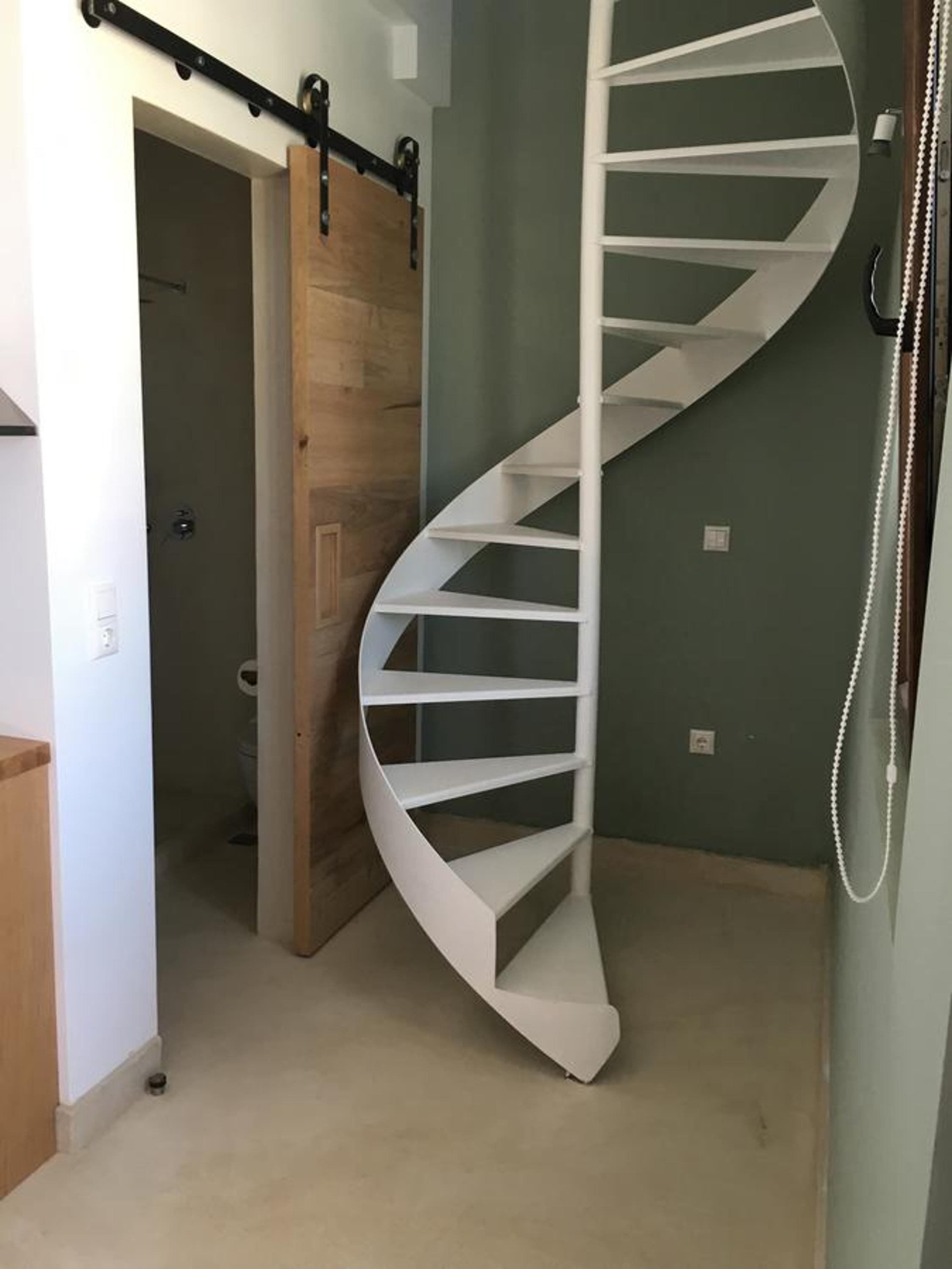 Apartment - Split Level photo 3
