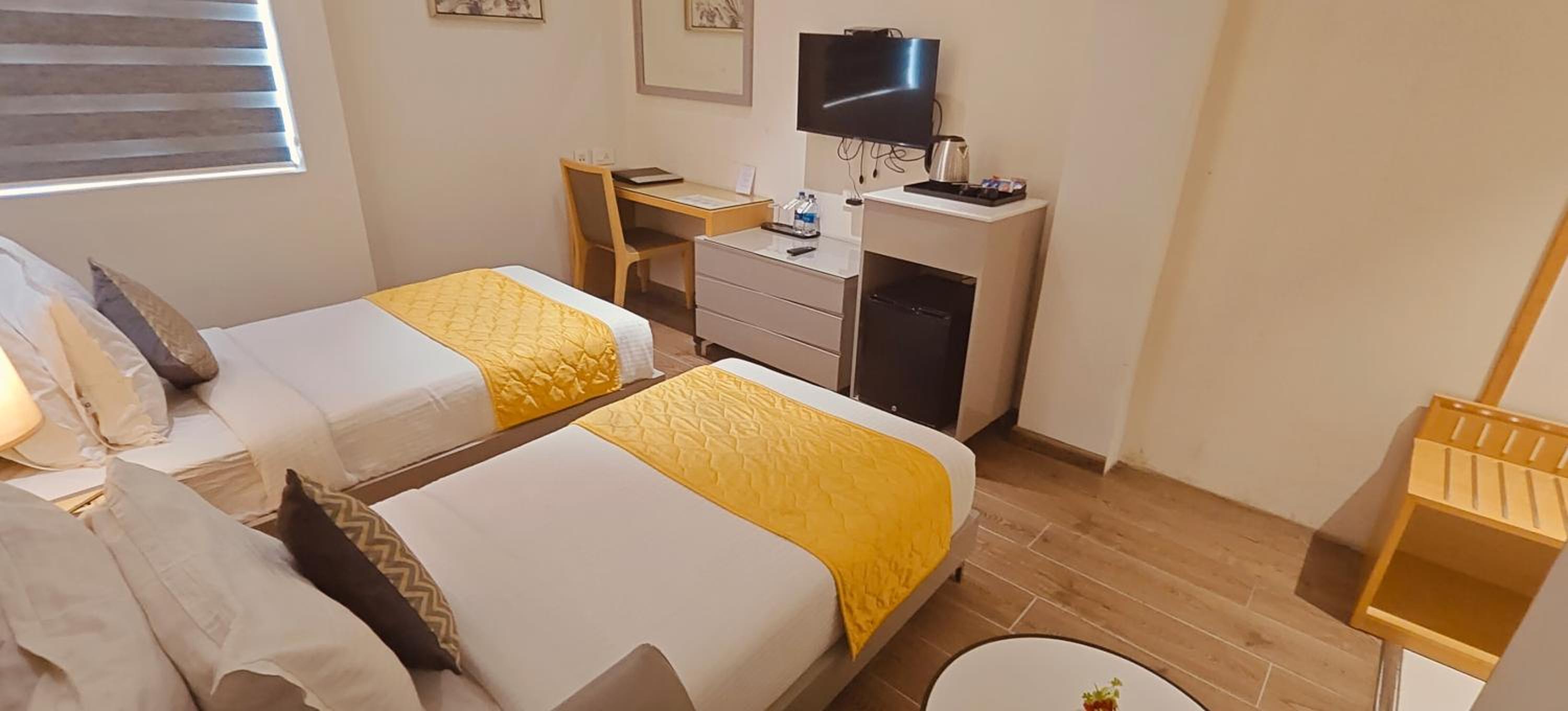 Superior Twin Room - Photo 17
