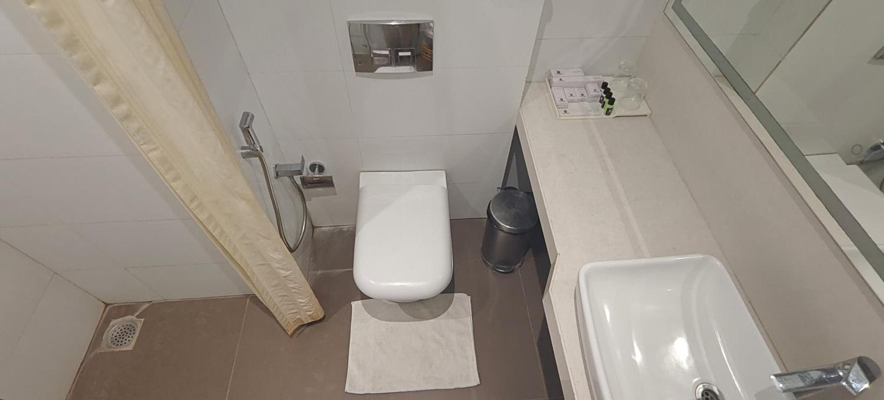 Superior Twin Room - Photo 13