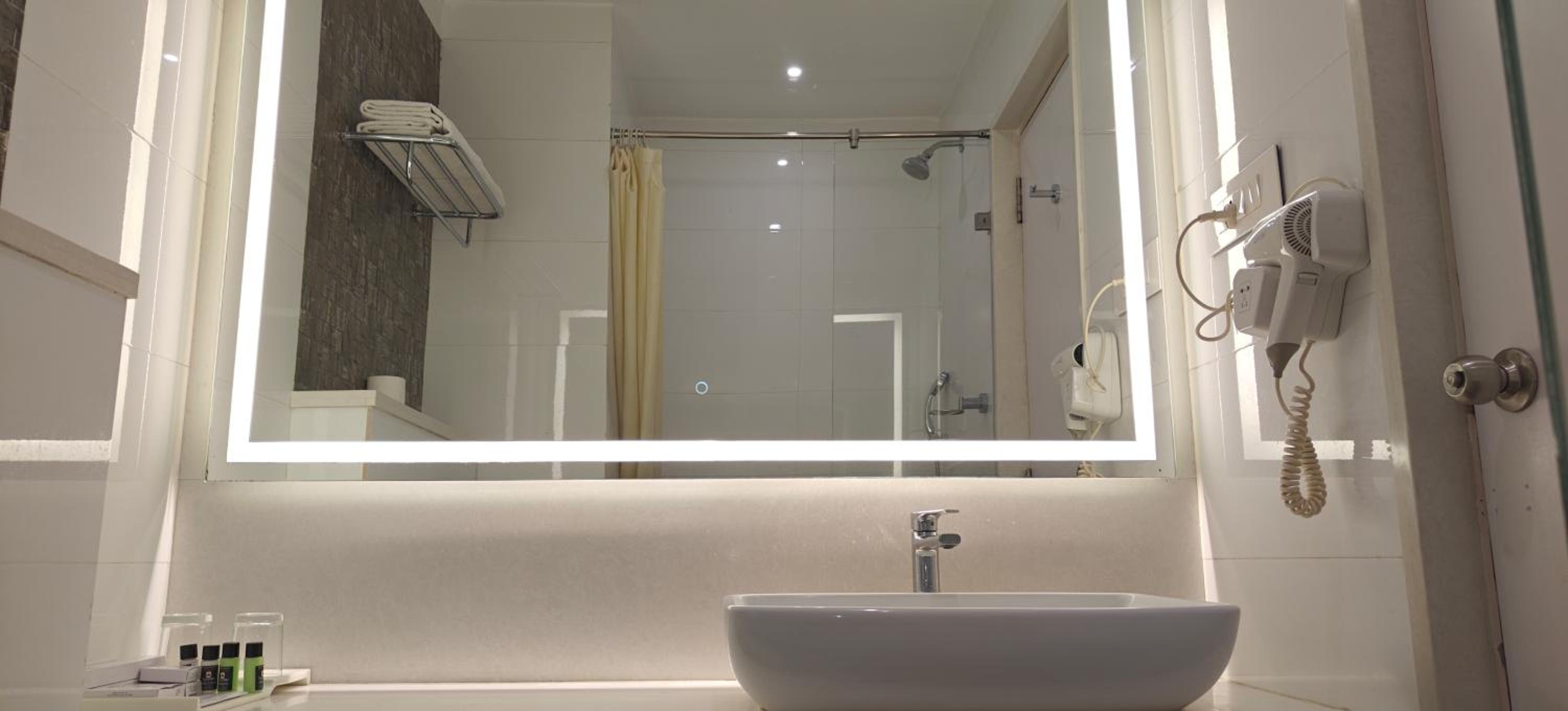 Superior Twin Room - Photo 5