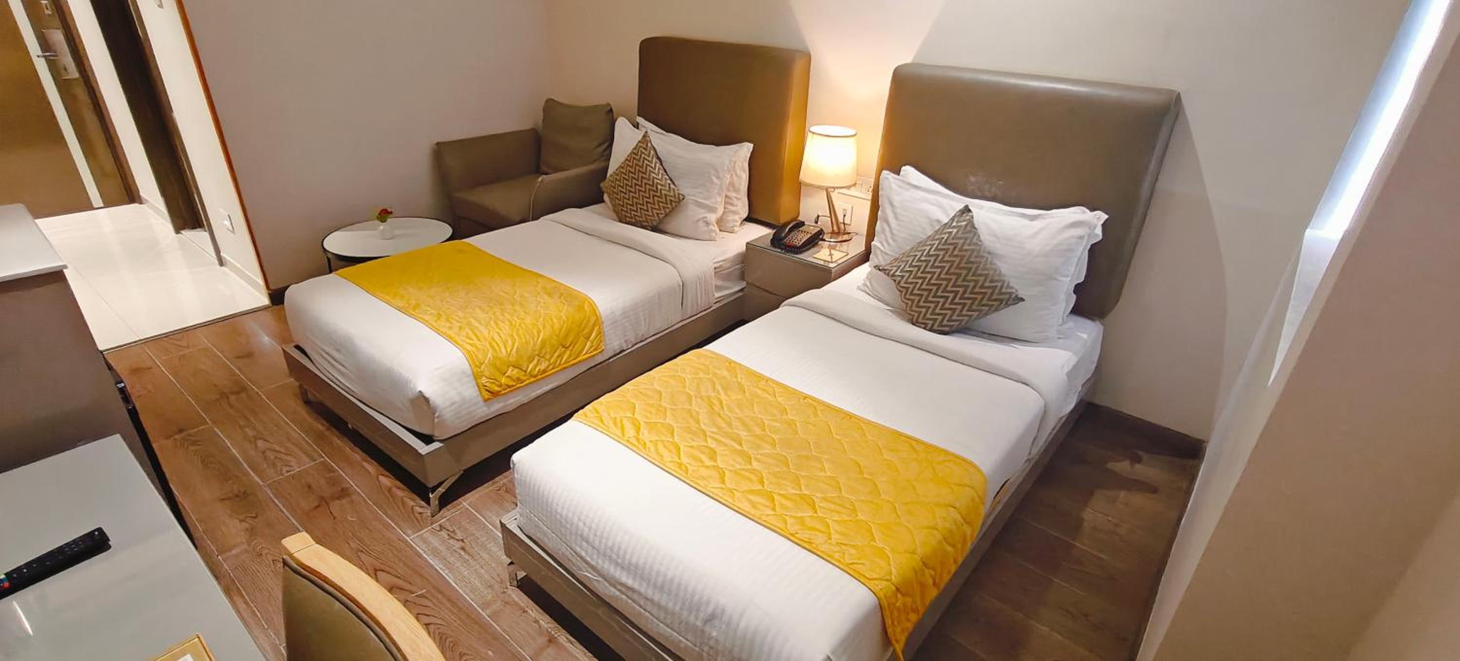 Superior Twin Room - Photo 28