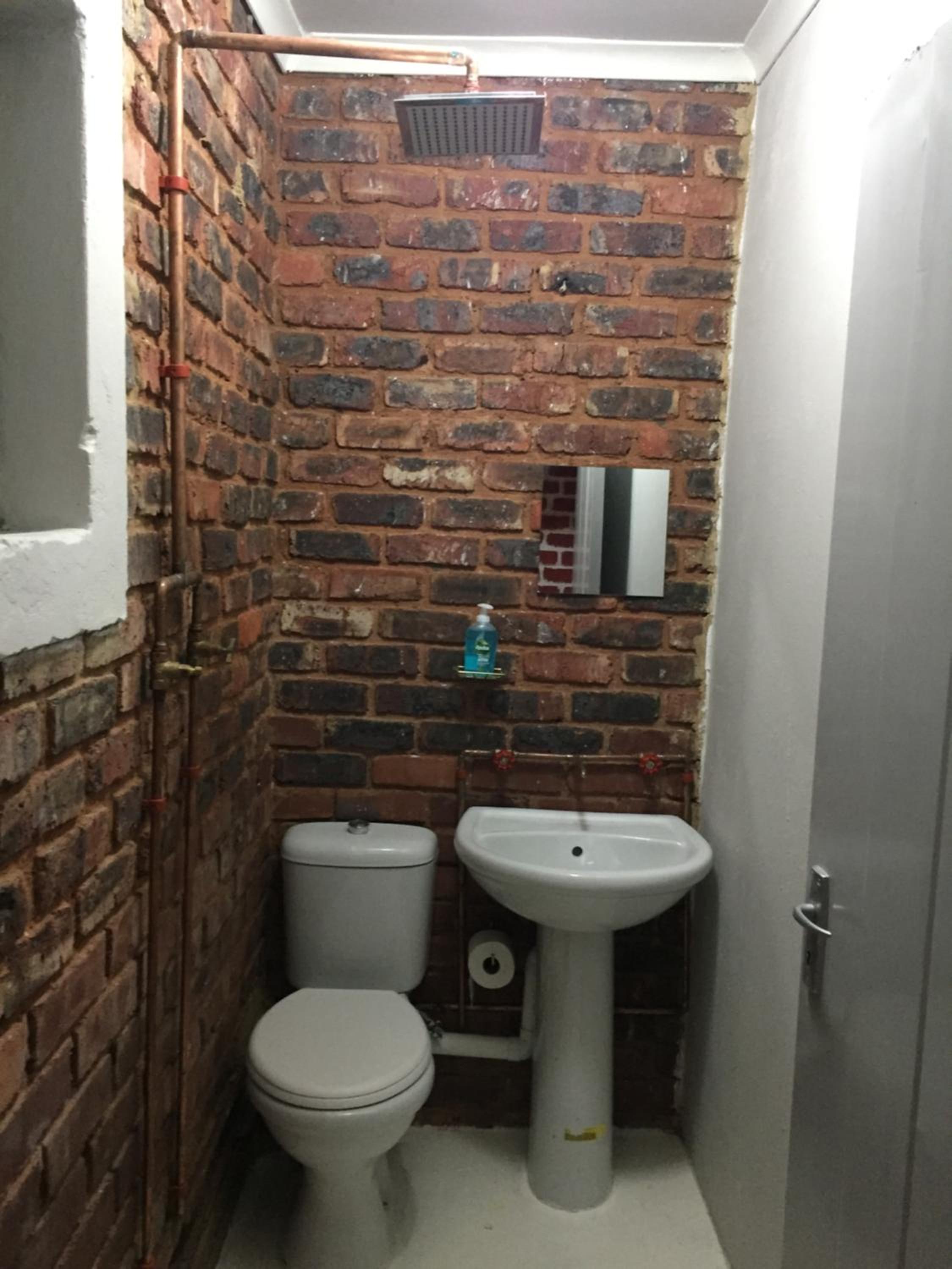  Double Room - Photo 1