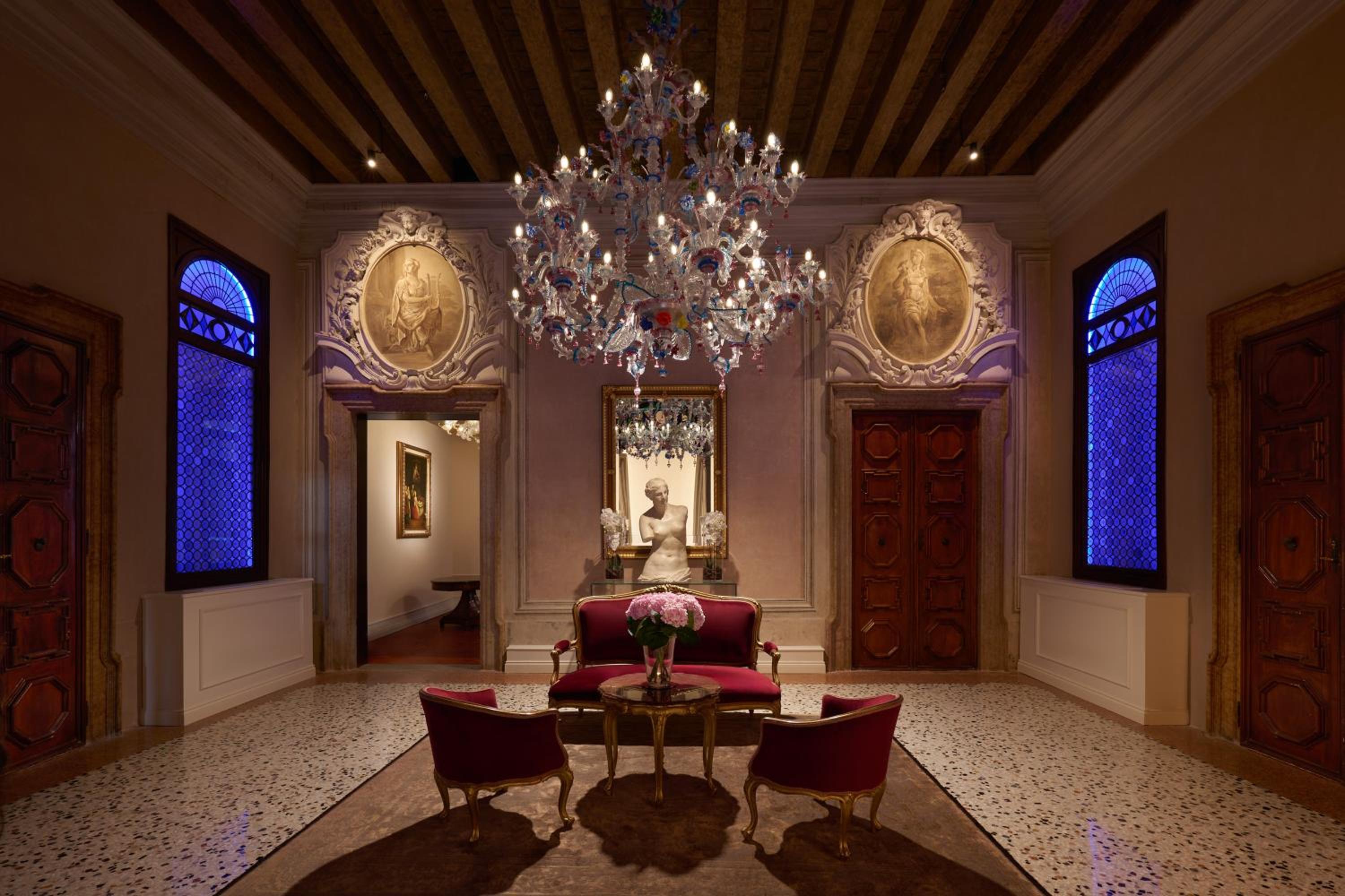 Signature Suite with Grand Canal View - Mozart photo 3
