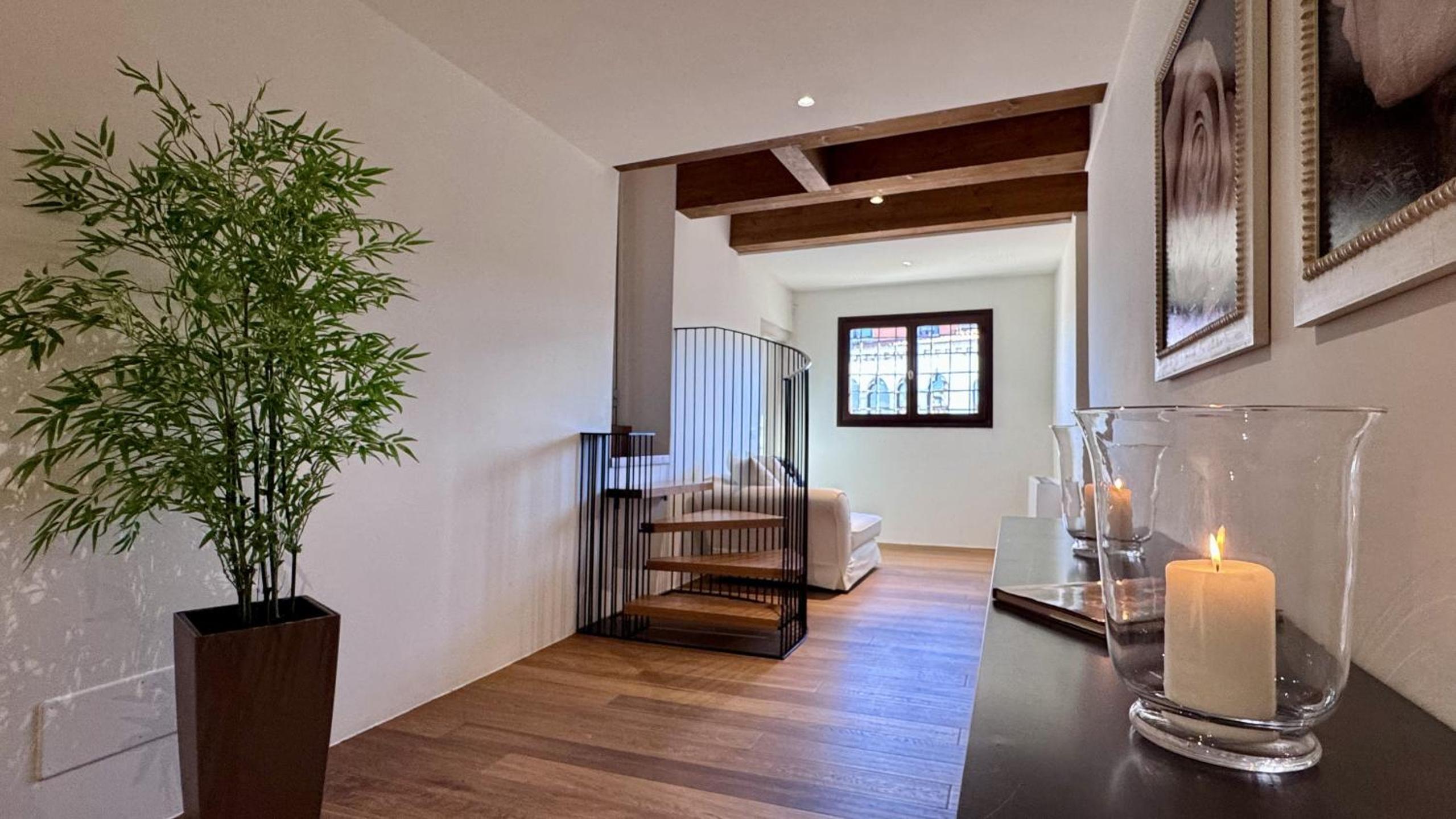 Three-Bedroom Deluxe Apartment photo 3