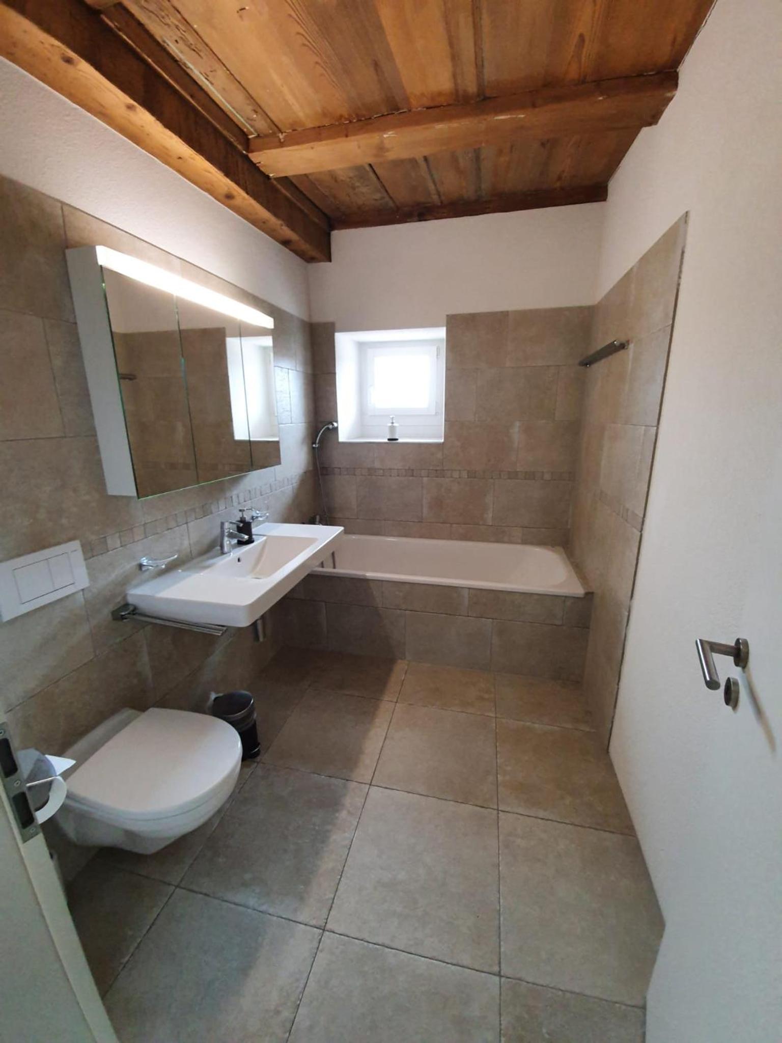 Deluxe Double or Twin Room photo 3