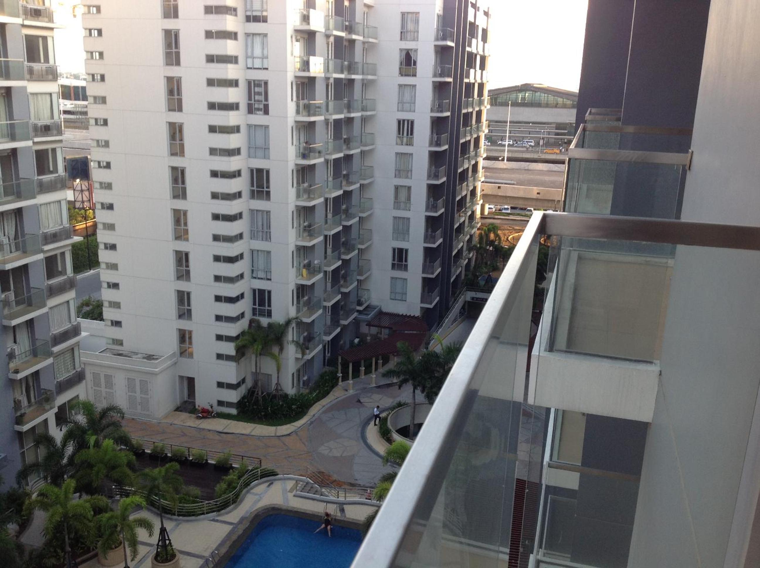 Studio with Balcony - Photo 3