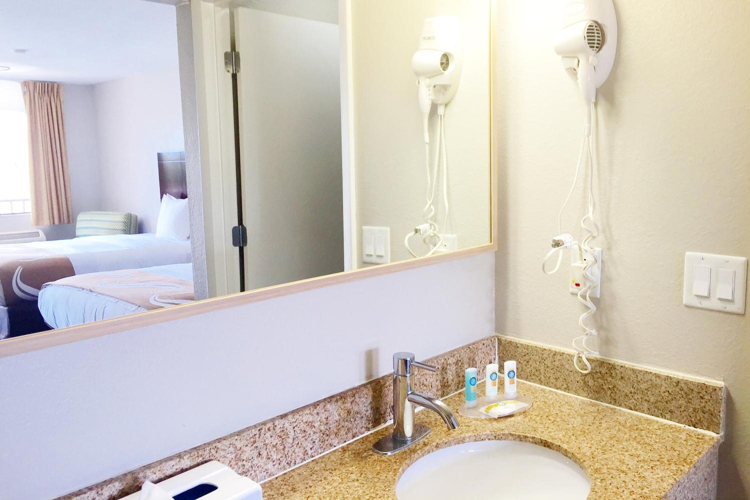 Quality Inn & Suites By the Parks, Foto 5