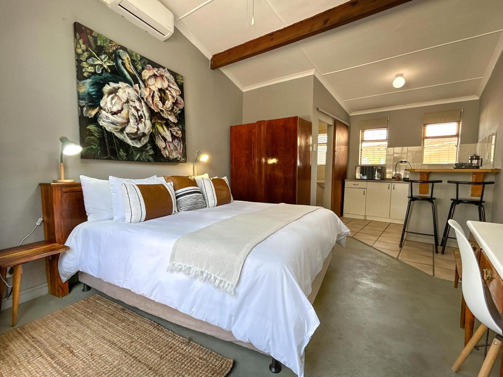 Comfort King Room photo 3