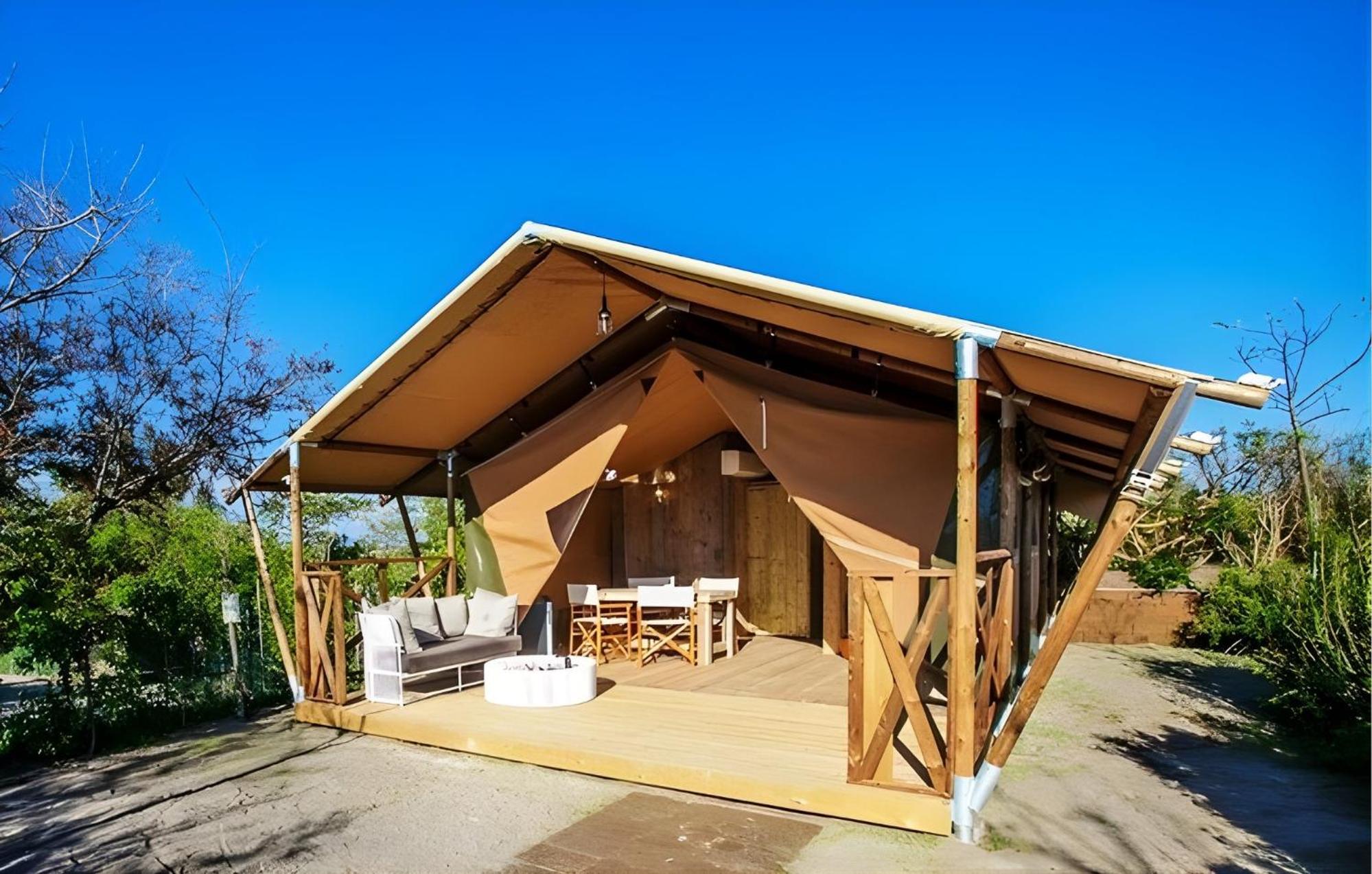  Safari Tent photo 2