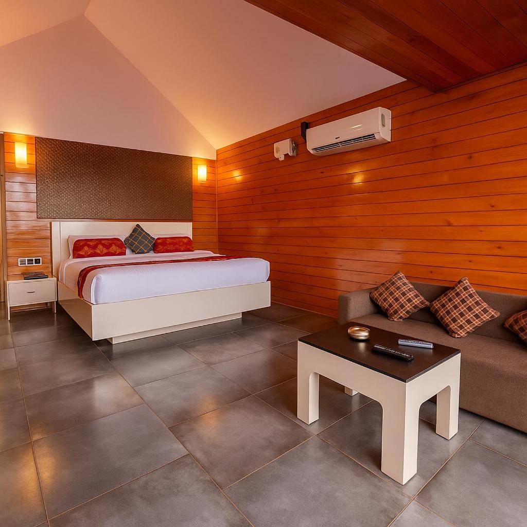 Double Room with Pool View