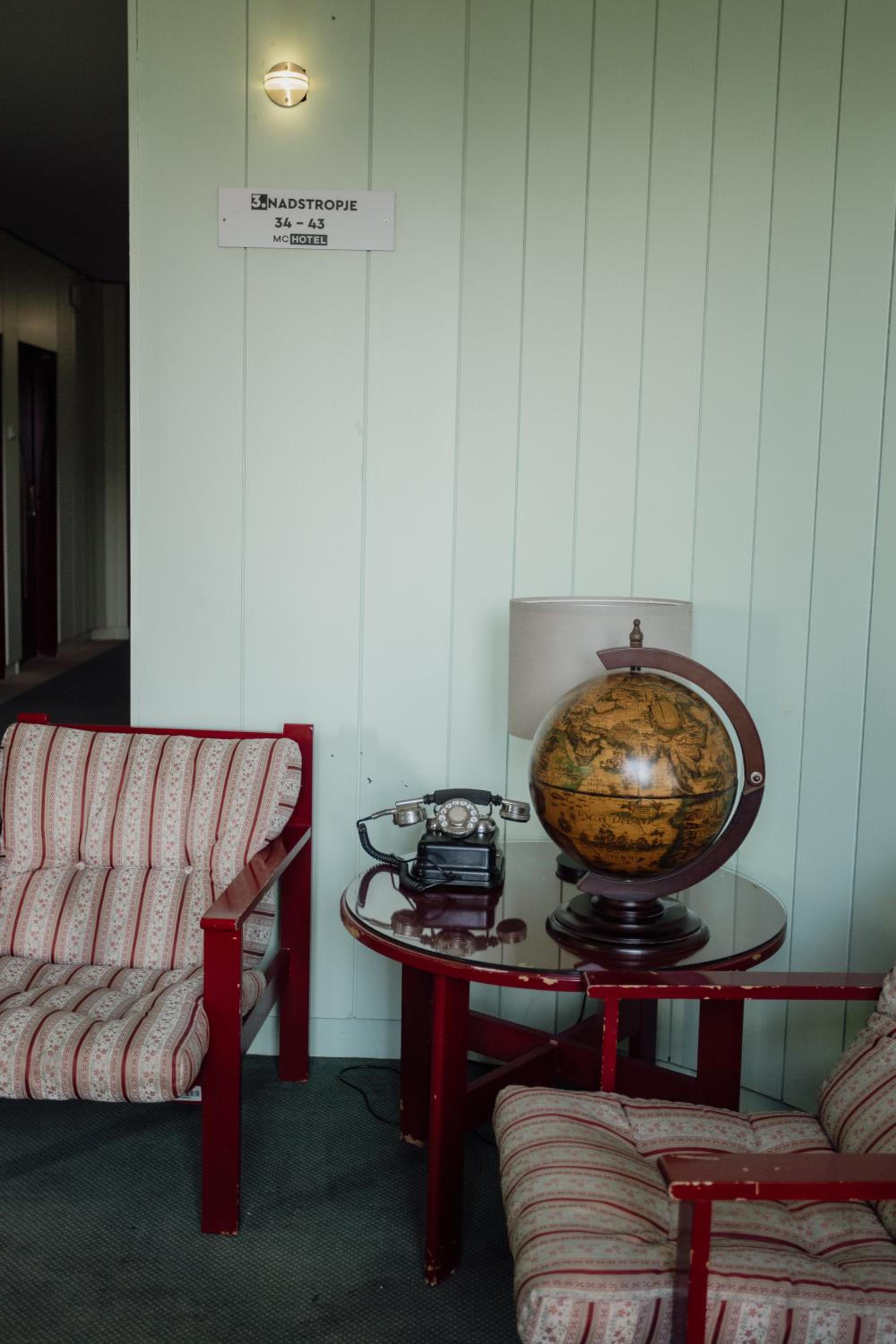 Family Room photo 2