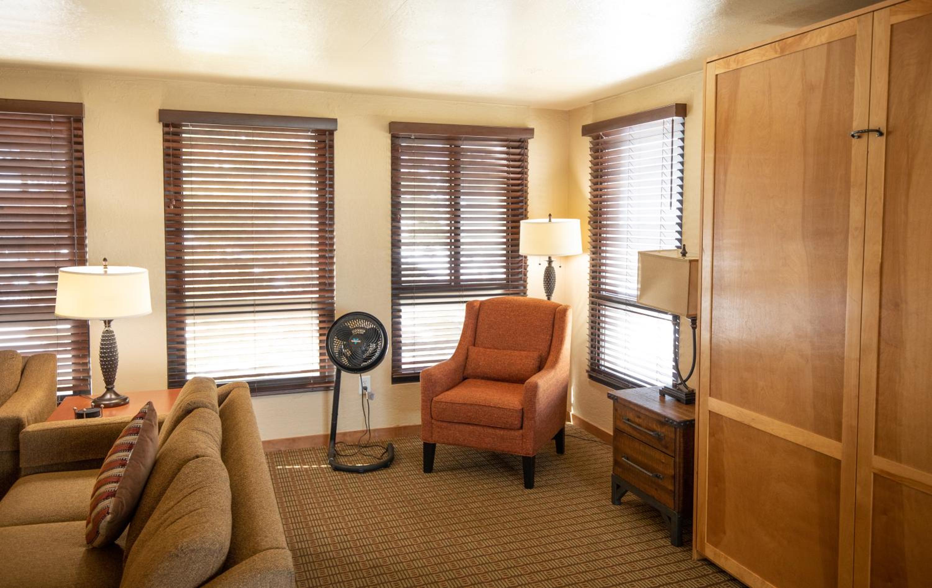 Two-Bedroom Suite photo 3