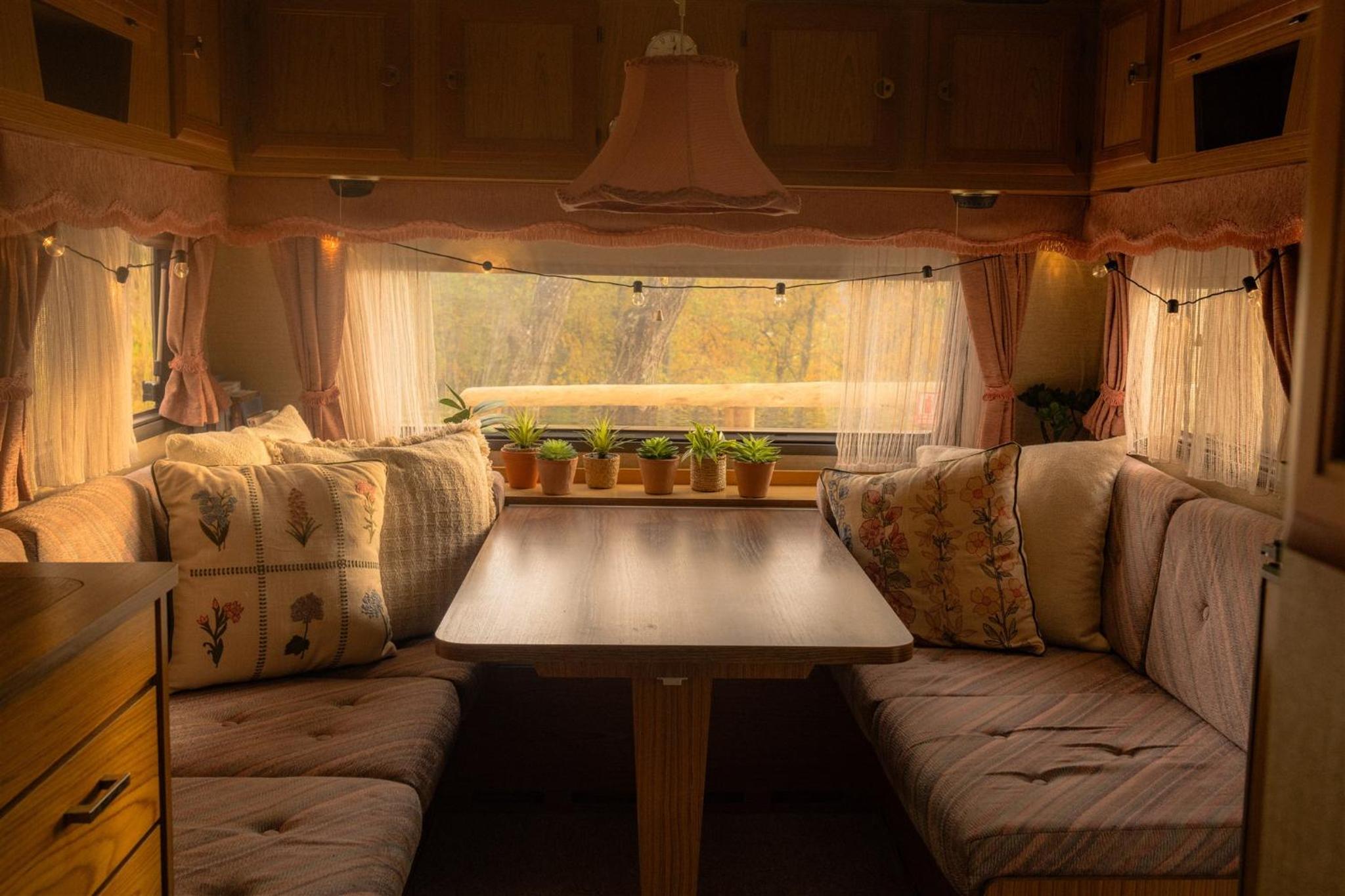Mobile Home photo 3