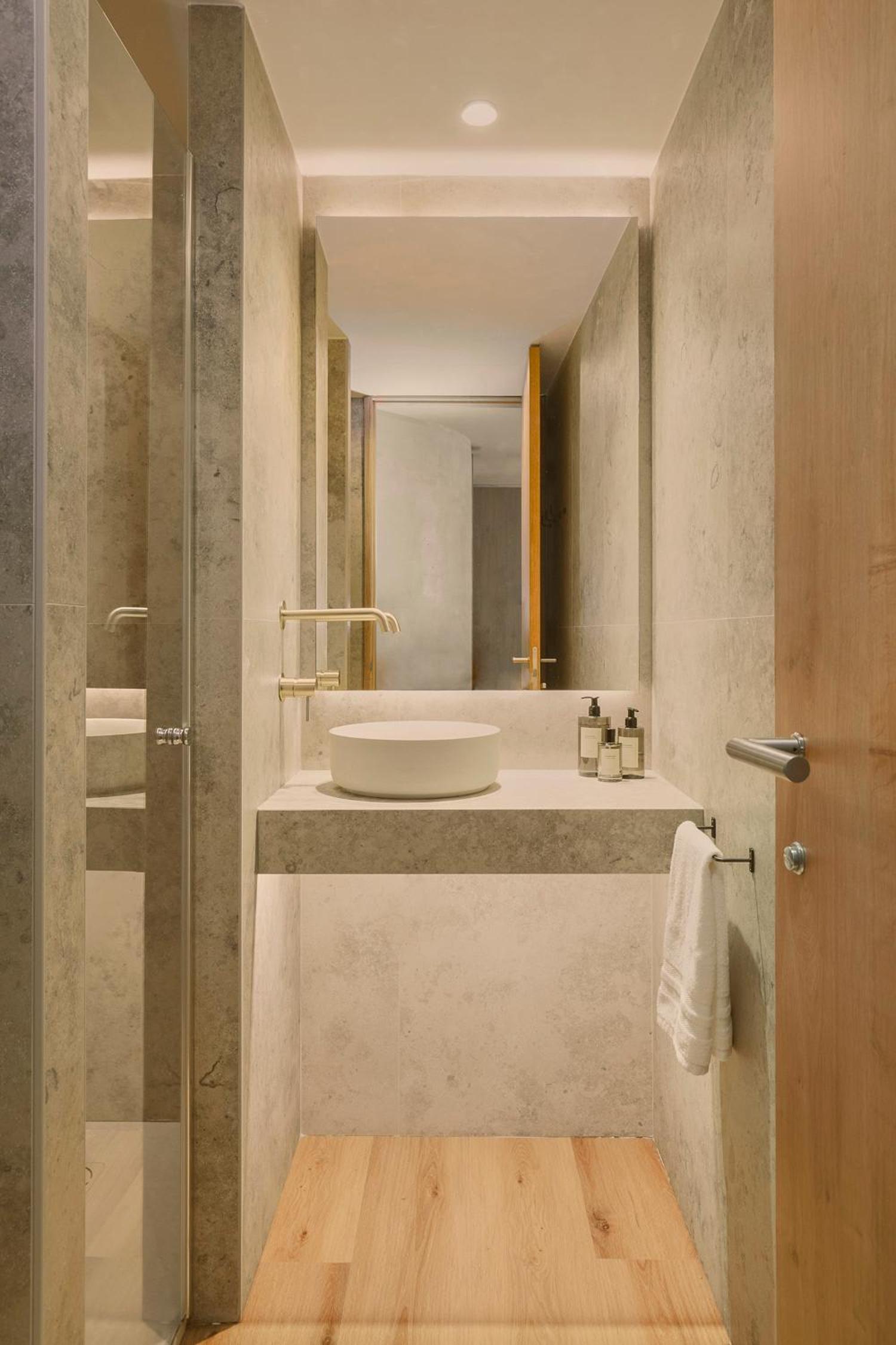 Studio Apartment with Balcony