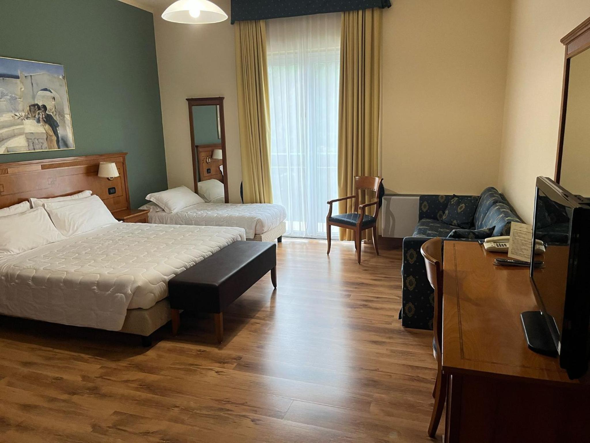 Quadruple Room photo 1