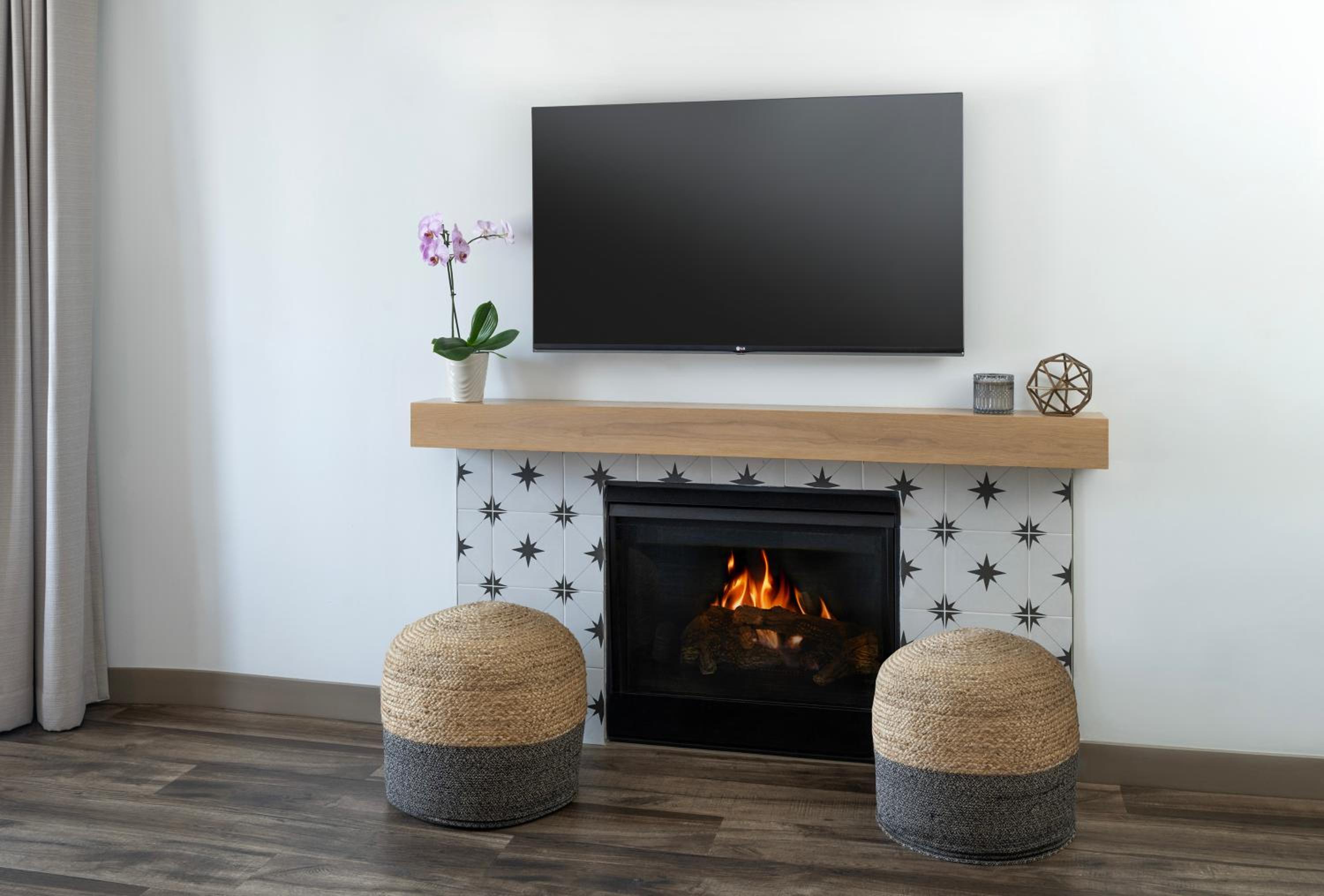 Partial Ocean View Fireplace King