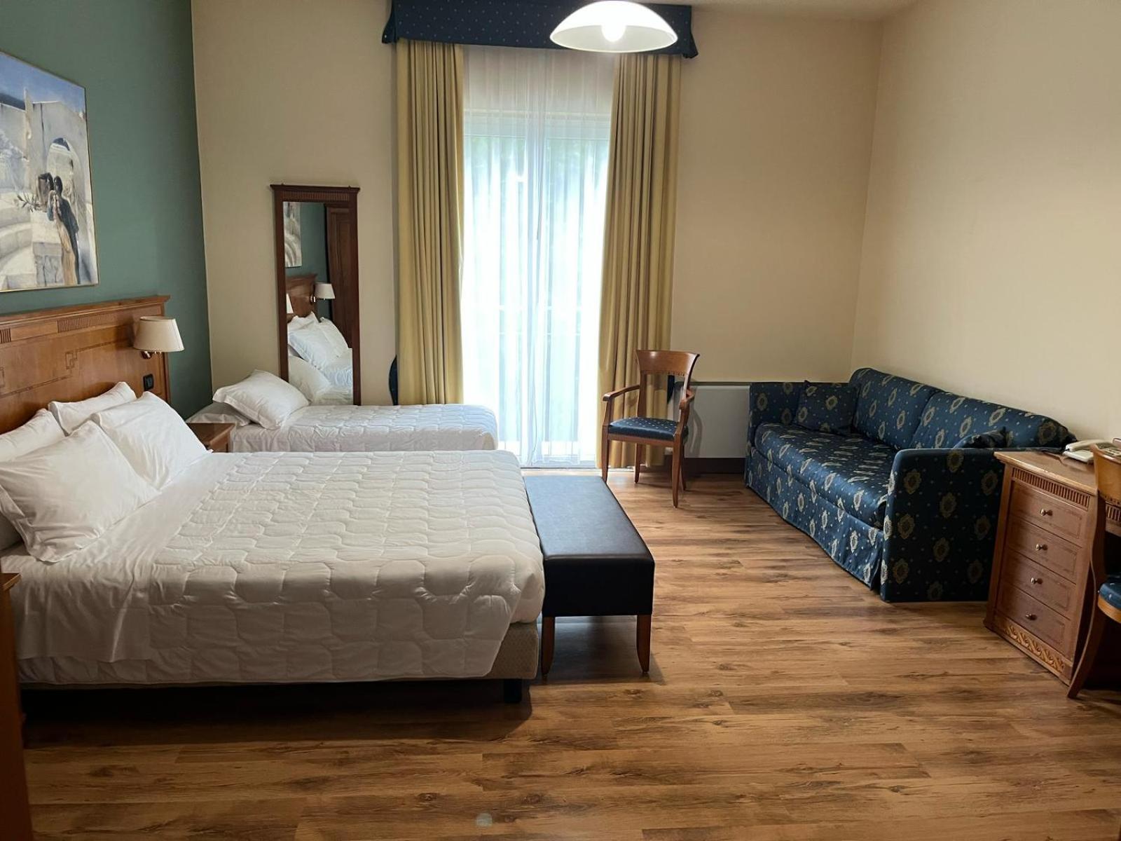 Quadruple Room photo 2