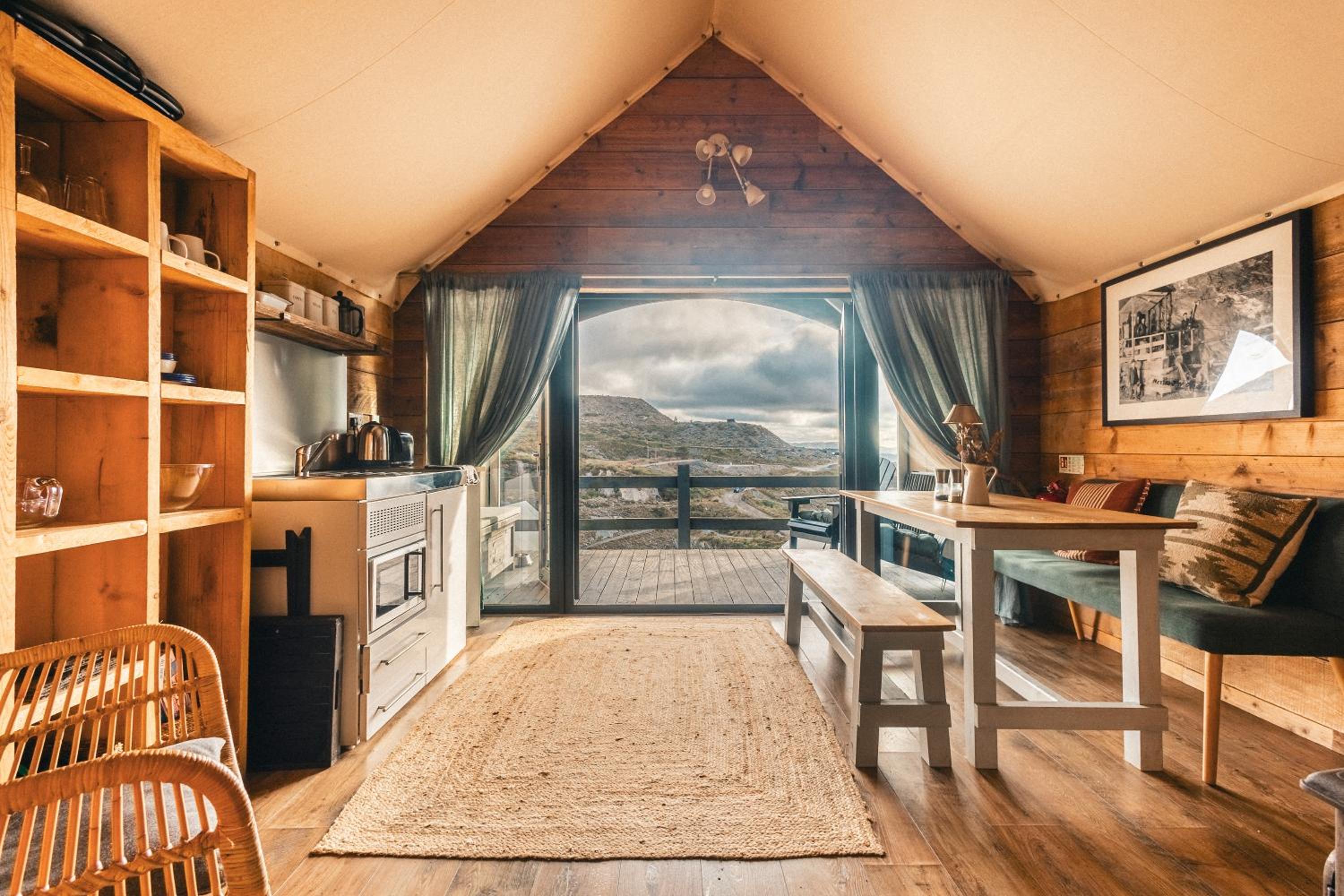 Tent - Photo 3