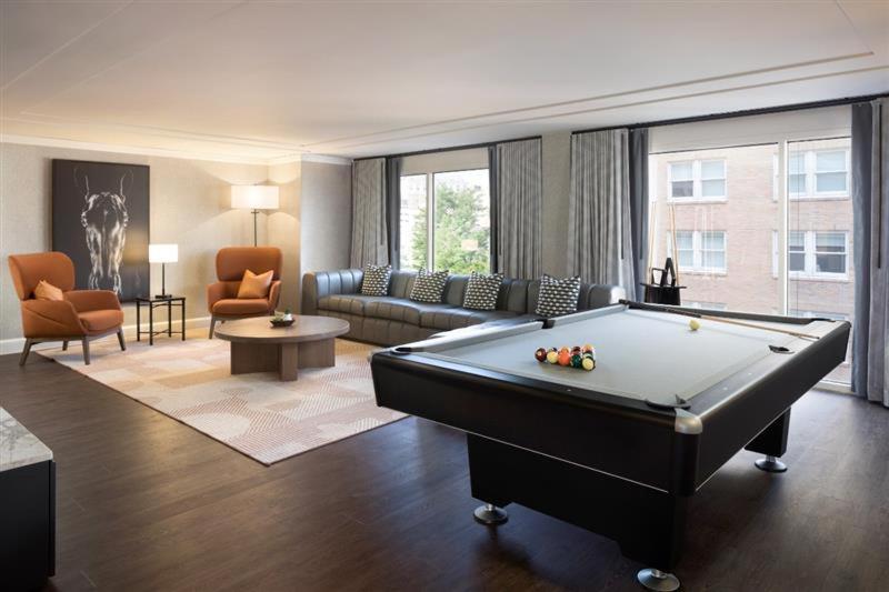 Entertainer Suite