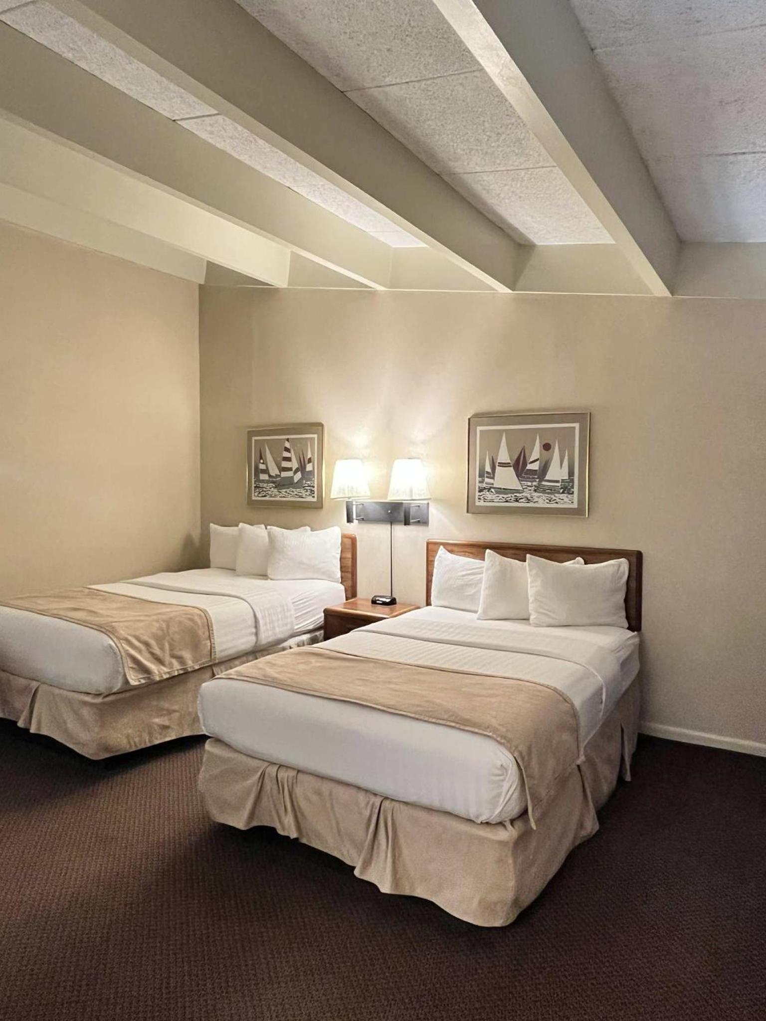 Double Room - Photo 2