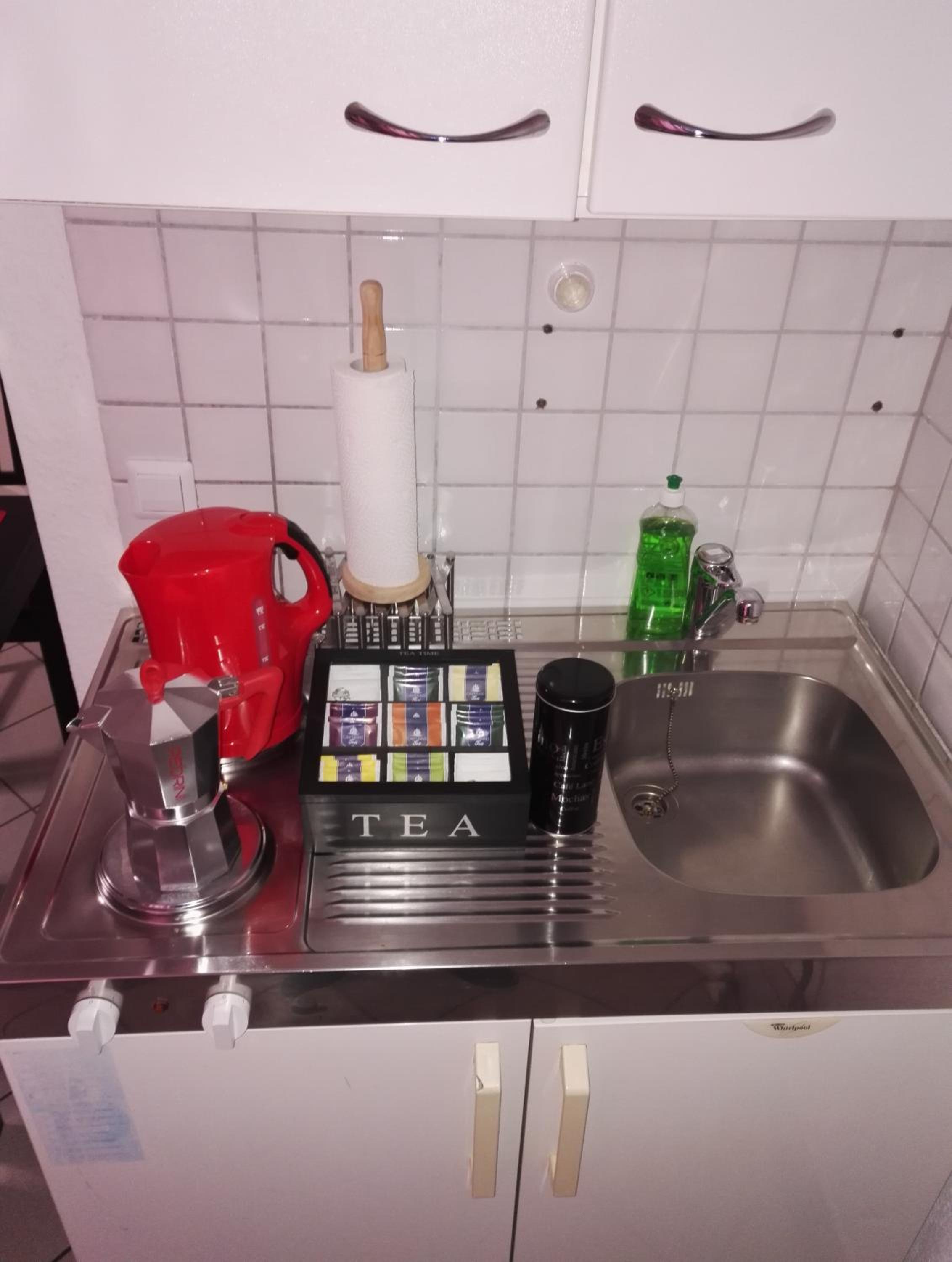 Studio Apartment - Photo 8